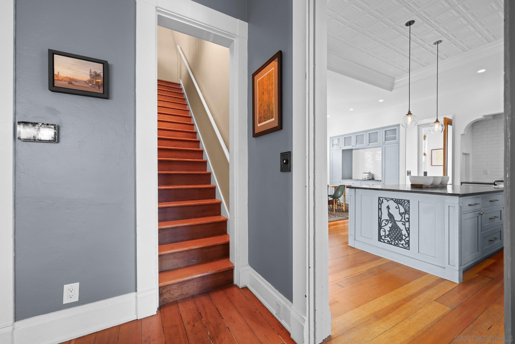 Detail Gallery Image 13 of 73 For 1930  30th St, San Diego,  CA 92102 - 4 Beds | 3/1 Baths