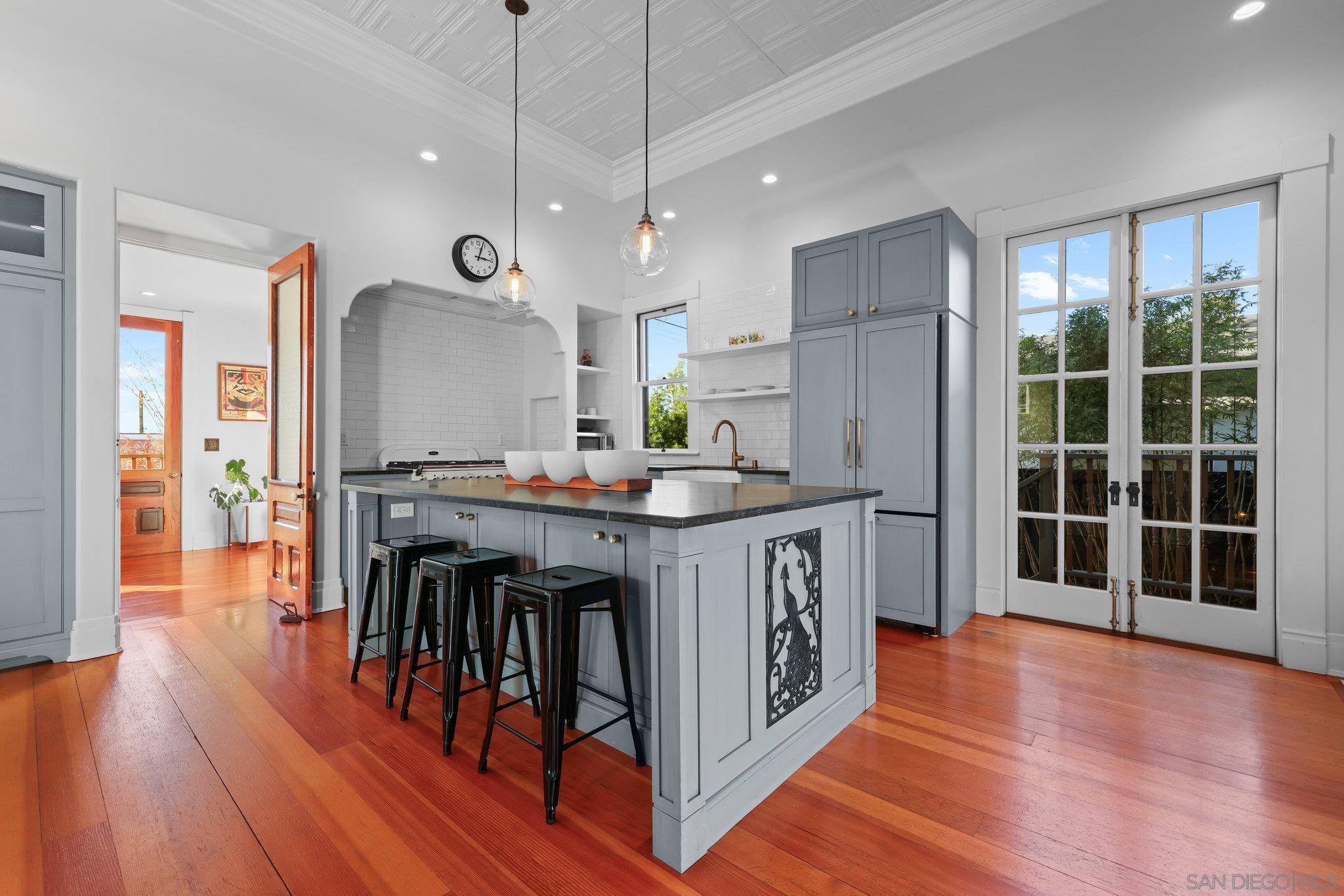 Detail Gallery Image 15 of 73 For 1930  30th St, San Diego,  CA 92102 - 4 Beds | 3/1 Baths