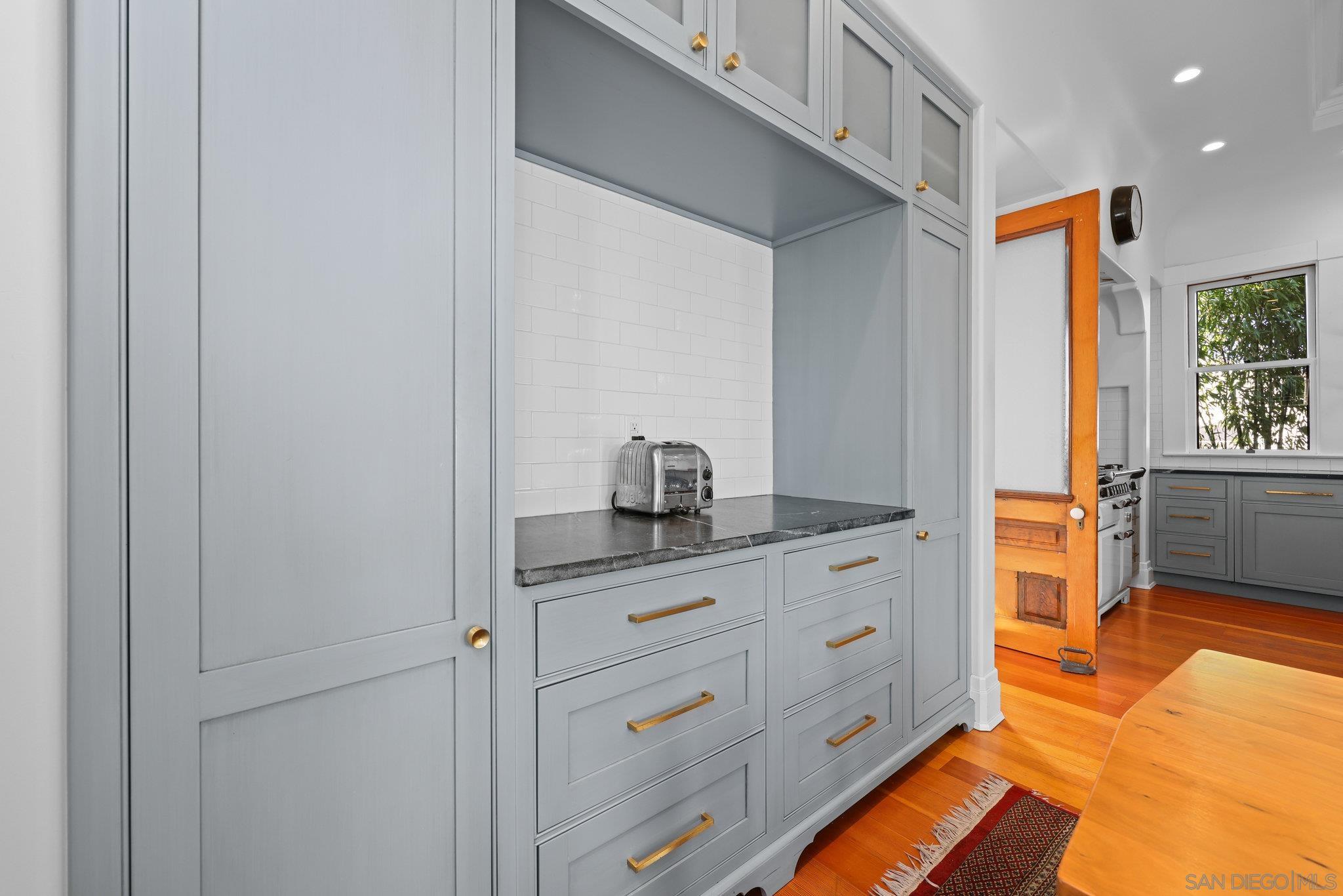 Detail Gallery Image 21 of 73 For 1930  30th St, San Diego,  CA 92102 - 4 Beds | 3/1 Baths