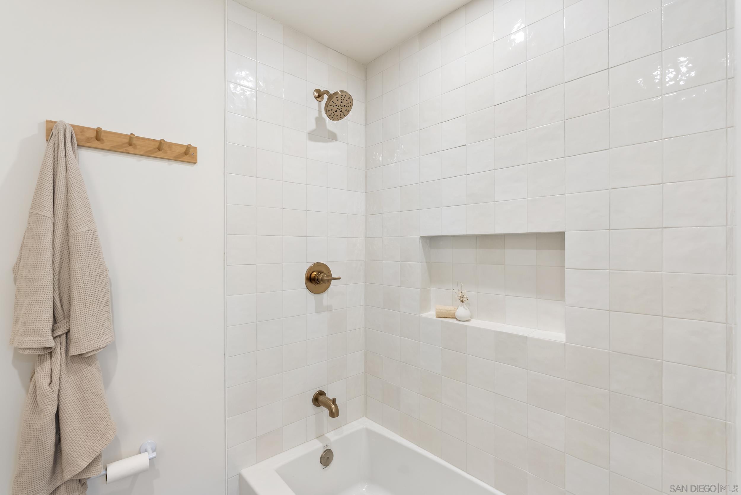 Detail Gallery Image 31 of 44 For 4543  Moraga Ave, San Diego,  CA 92117 - 4 Beds | 3 Baths