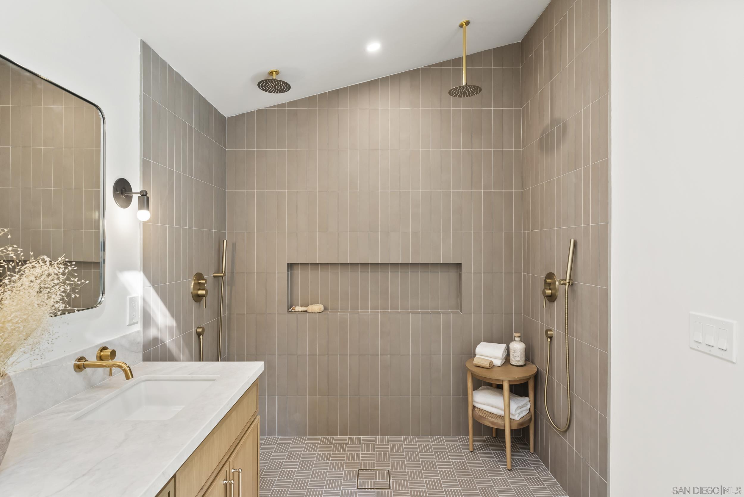 Detail Gallery Image 34 of 44 For 4543  Moraga Ave, San Diego,  CA 92117 - 4 Beds | 3 Baths