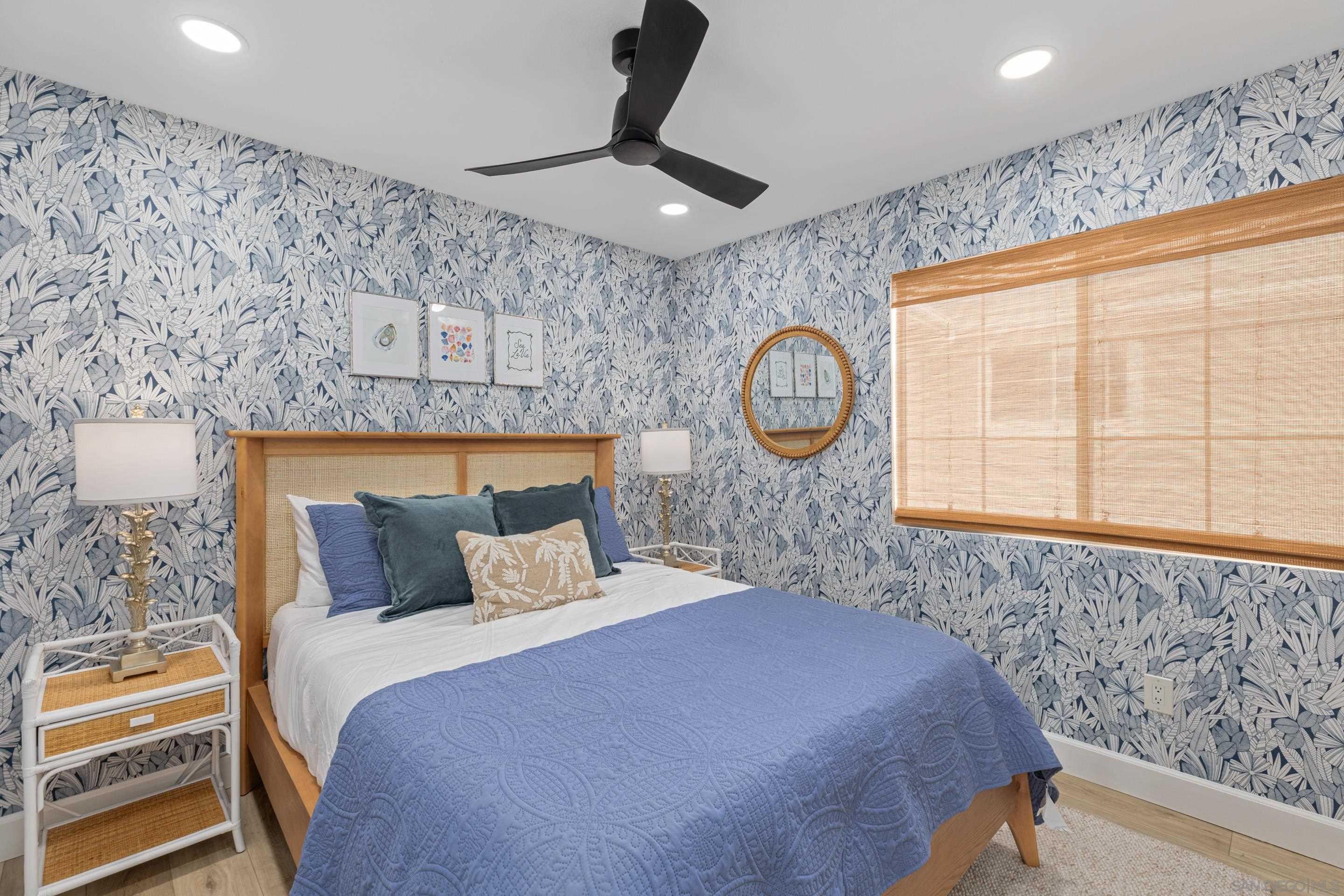 Detail Gallery Image 15 of 25 For 579  Hygeia  Unit a, Encinitas,  CA 92024 - 3 Beds | 2/1 Baths