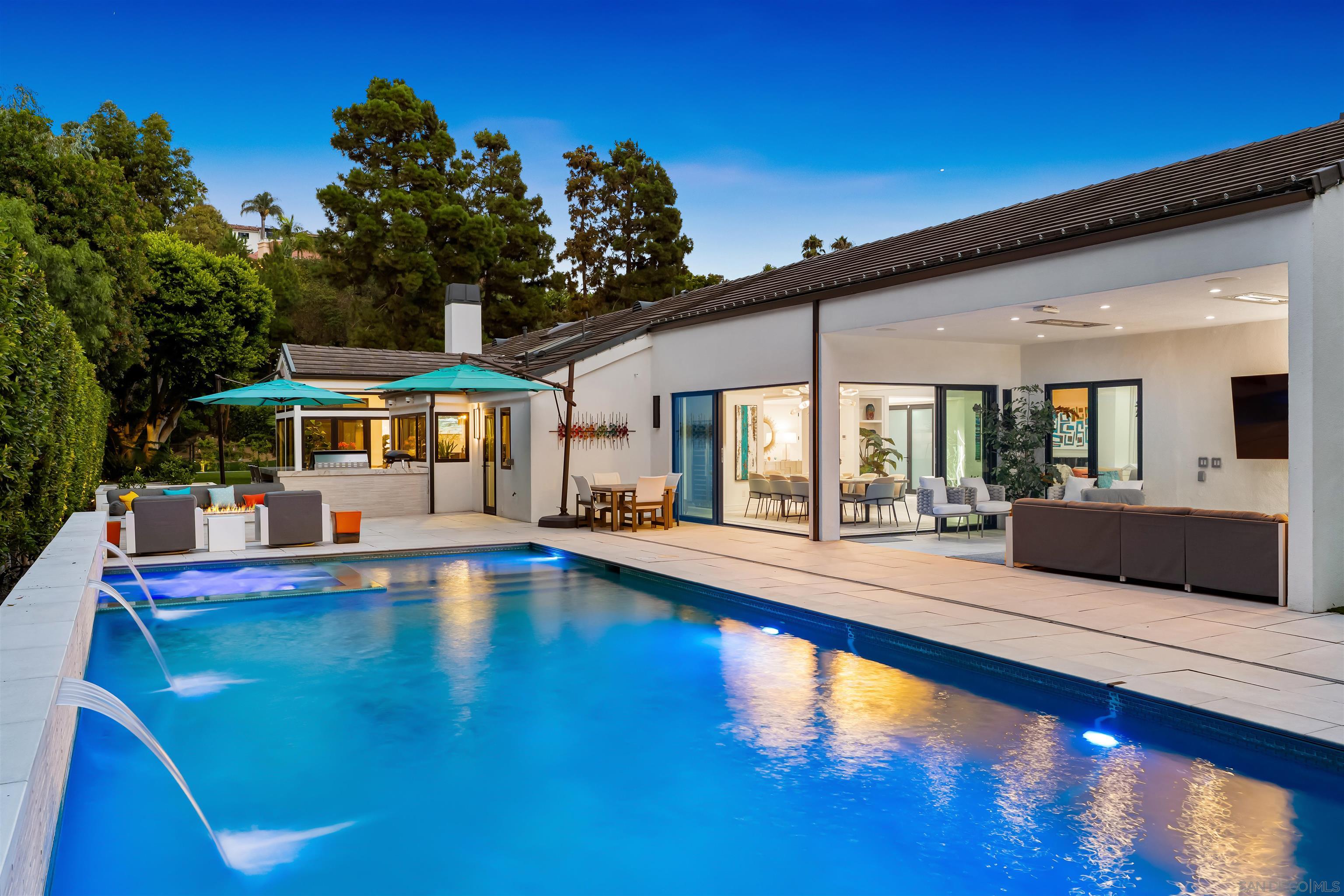 Detail Gallery Image 2 of 75 For 6887  Avenida Andorra, La Jolla,  CA 92037 - 4 Beds | 5 Baths