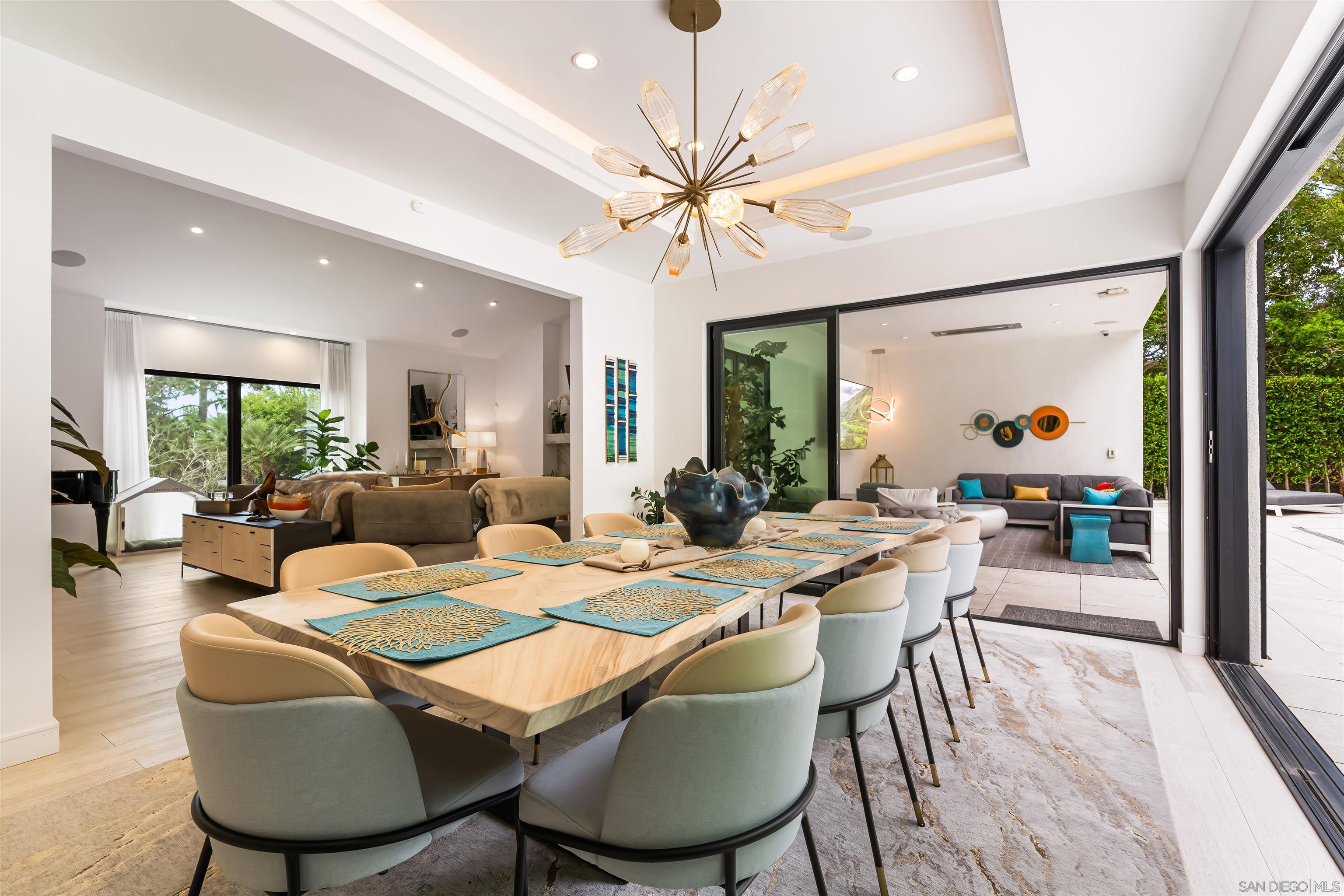 Detail Gallery Image 14 of 75 For 6887  Avenida Andorra, La Jolla,  CA 92037 - 4 Beds | 5 Baths