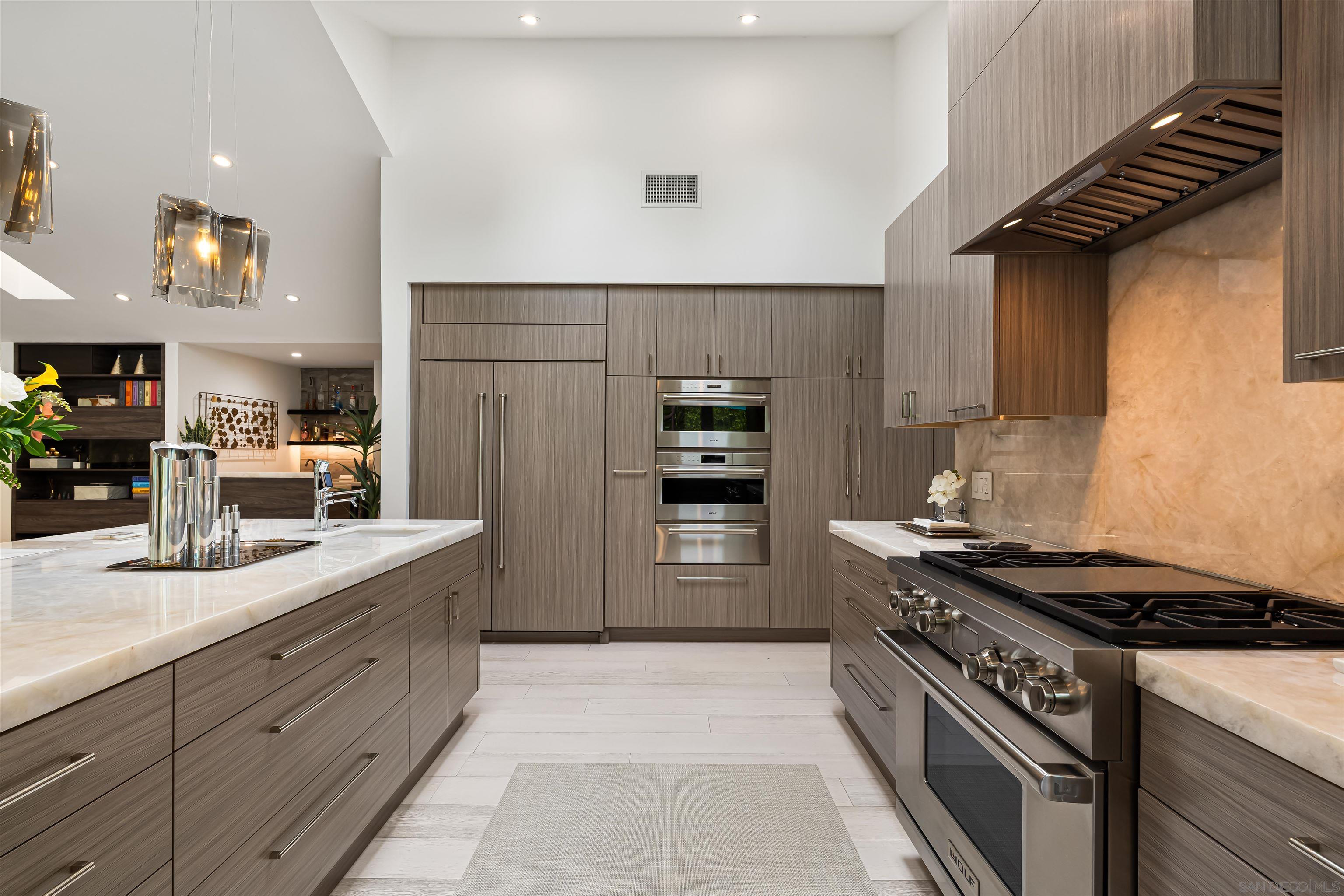 Detail Gallery Image 18 of 75 For 6887  Avenida Andorra, La Jolla,  CA 92037 - 4 Beds | 5 Baths