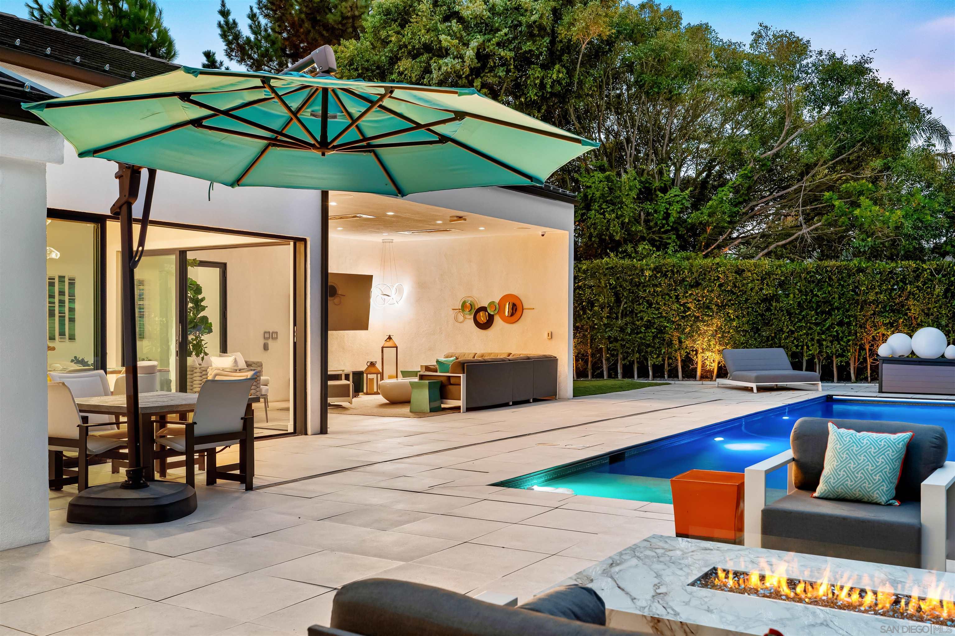 Detail Gallery Image 3 of 75 For 6887  Avenida Andorra, La Jolla,  CA 92037 - 4 Beds | 5 Baths