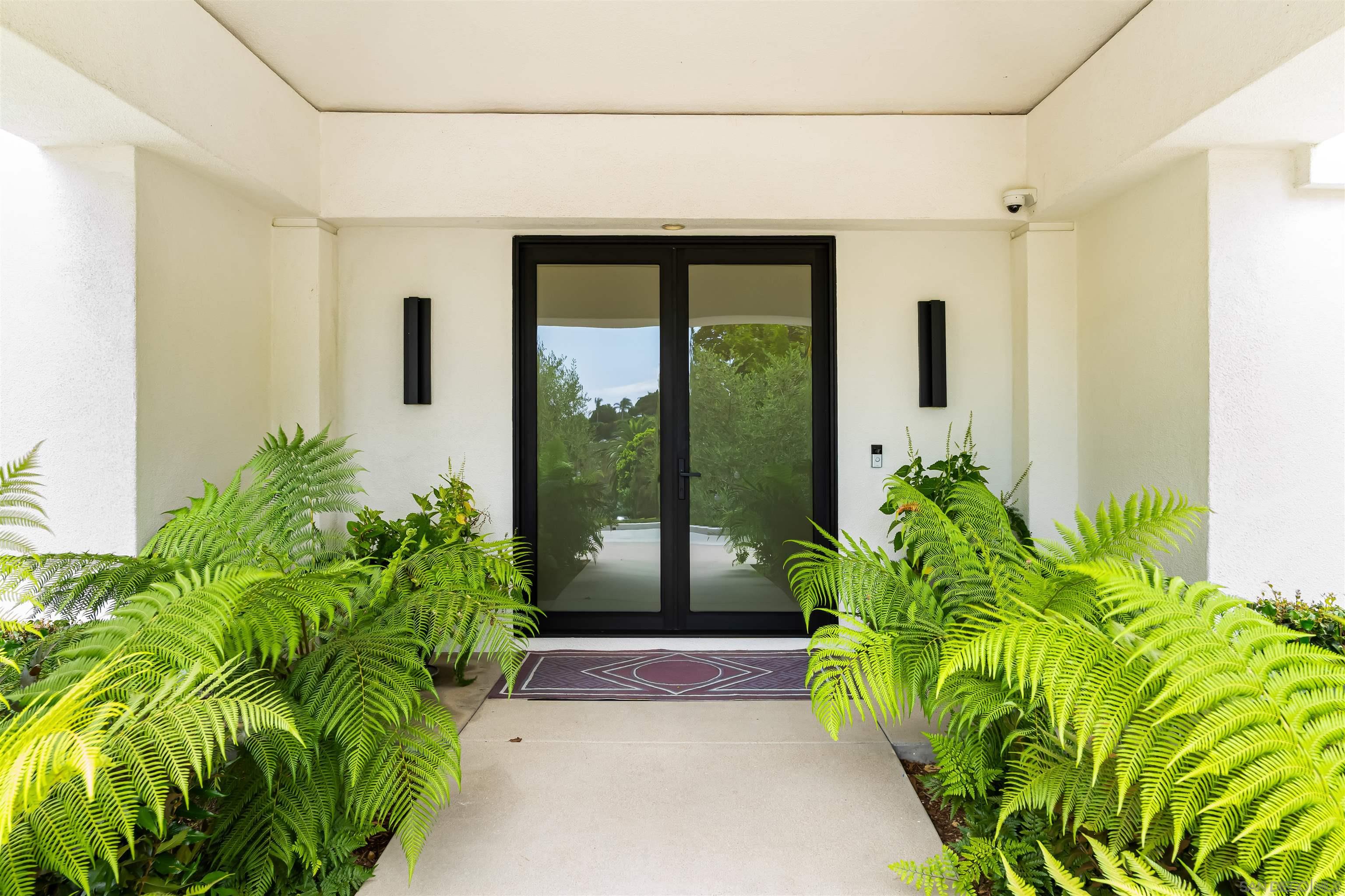 Detail Gallery Image 4 of 75 For 6887  Avenida Andorra, La Jolla,  CA 92037 - 4 Beds | 5 Baths