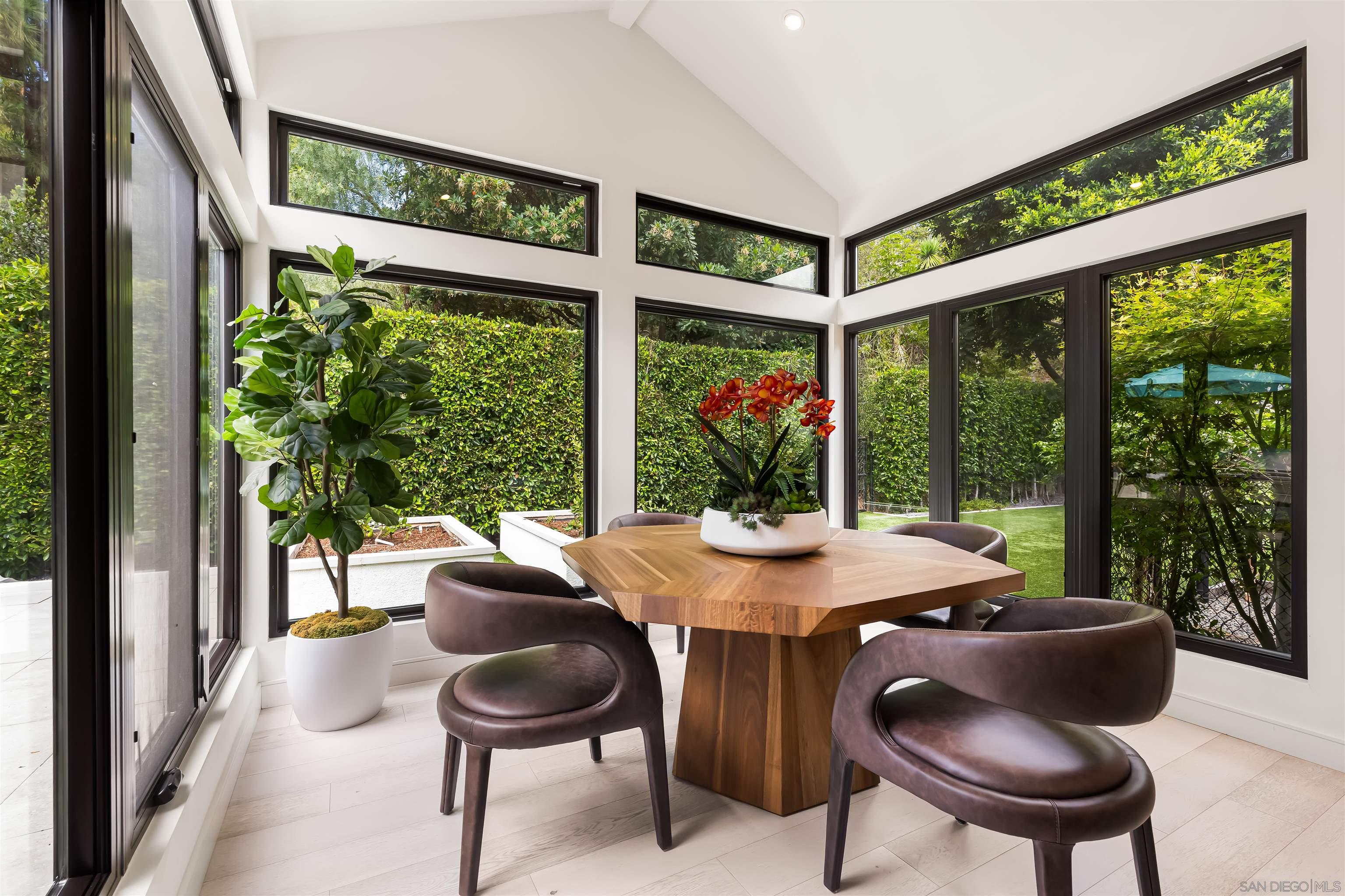 Detail Gallery Image 31 of 75 For 6887  Avenida Andorra, La Jolla,  CA 92037 - 4 Beds | 5 Baths