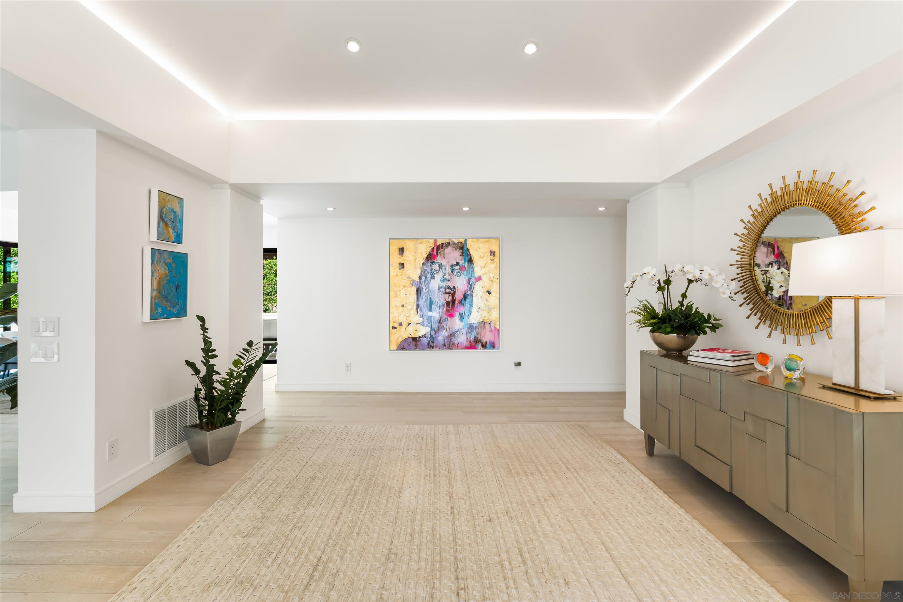 Detail Gallery Image 5 of 75 For 6887  Avenida Andorra, La Jolla,  CA 92037 - 4 Beds | 5 Baths