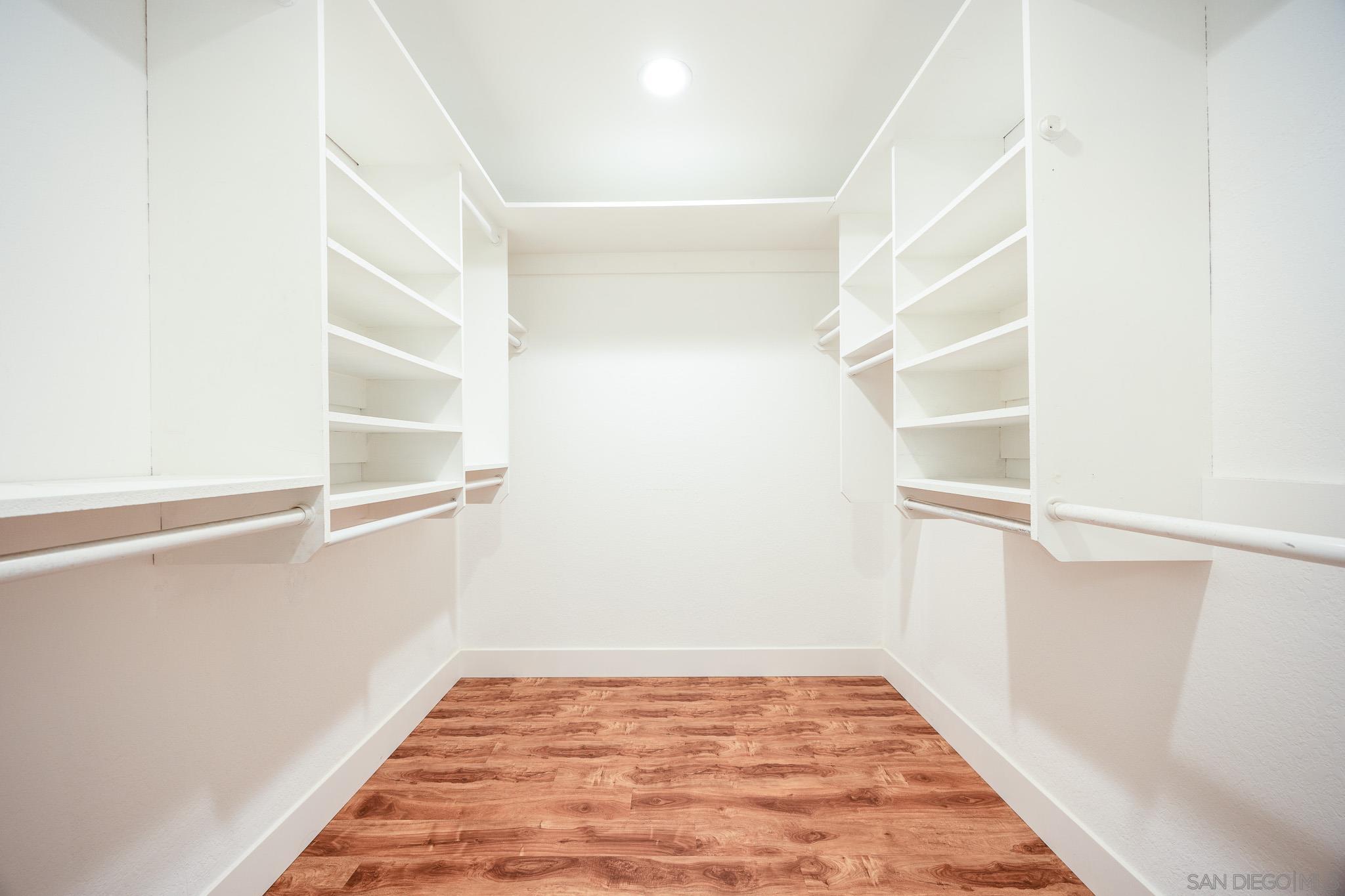 Detail Gallery Image 10 of 23 For 4225  Dusk Ln, Oceanside,  CA 92056 - 3 Beds | 2 Baths