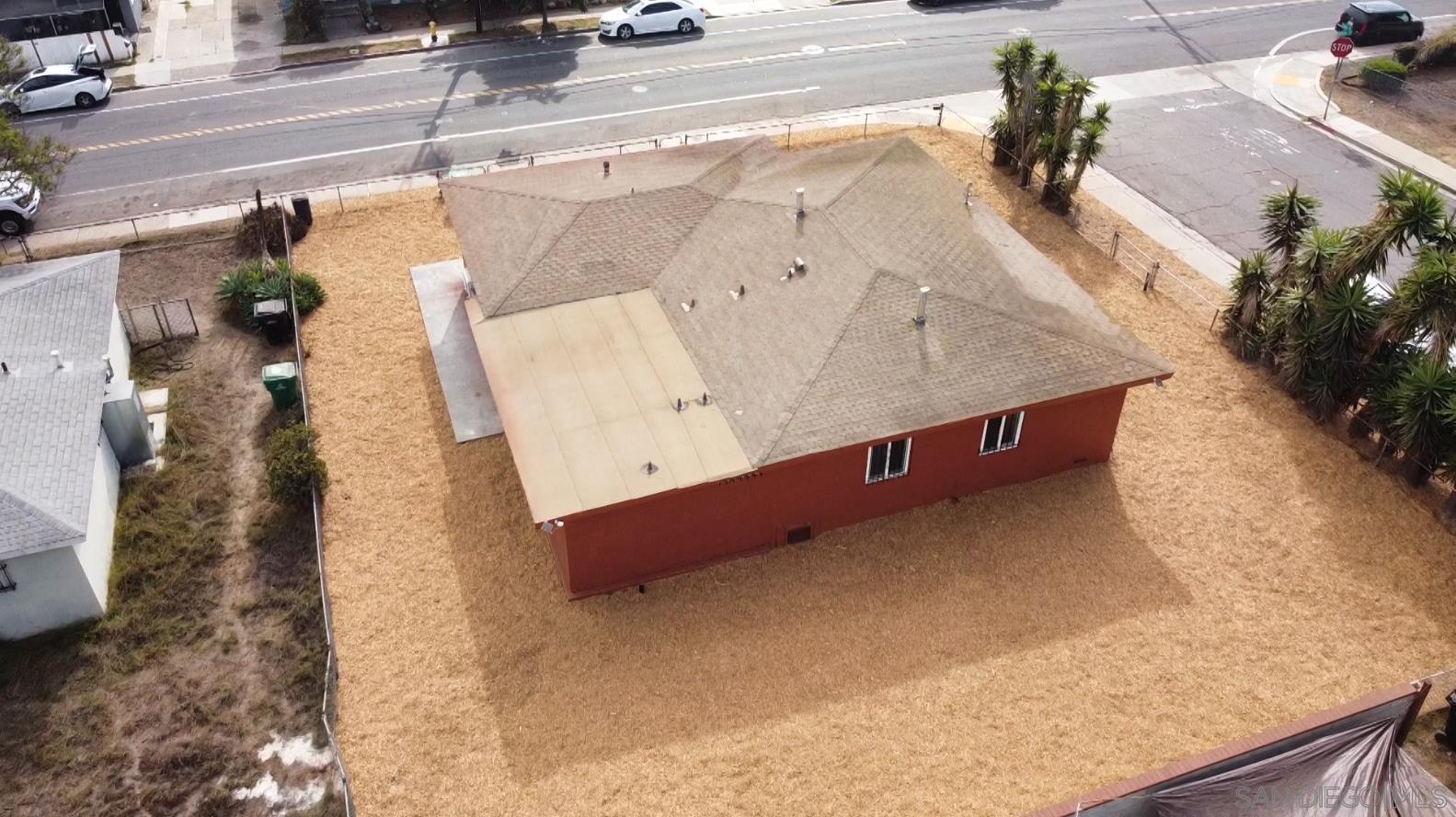 Detail Gallery Image 8 of 42 For 4650  Hilltop Rd., San Diego,  CA 92102 - 3 Beds | 2 Baths