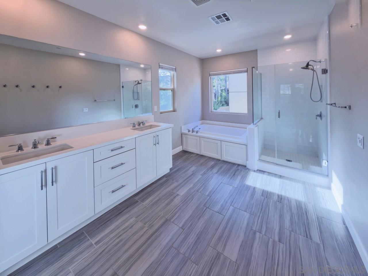 Detail Gallery Image 14 of 33 For 10713  Audrey Way, San Diego,  CA 92129 - 4 Beds | 3 Baths