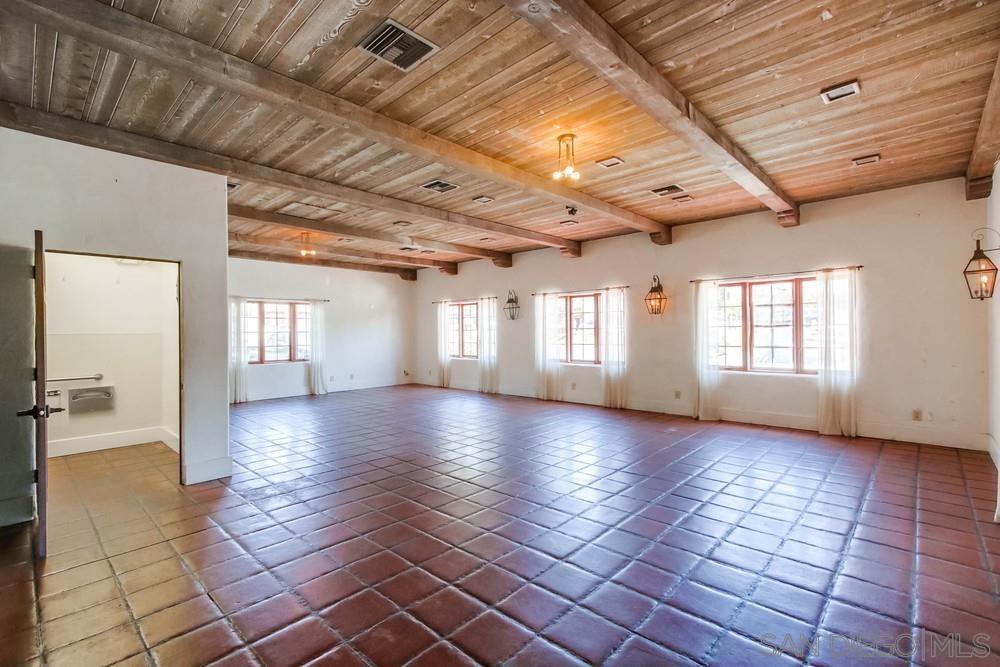 Detail Gallery Image 2 of 10 For 110  Civic Center Drive Suite 105, Vista,  CA 92084 - – Beds | – Baths