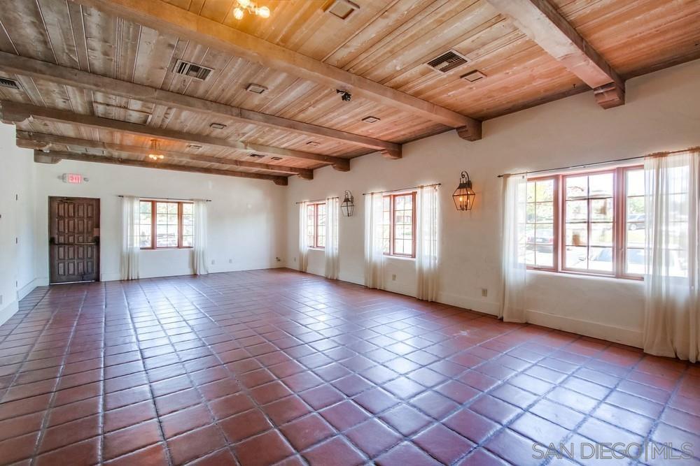 Detail Gallery Image 3 of 10 For 110  Civic Center Drive Suite 105, Vista,  CA 92084 - – Beds | – Baths