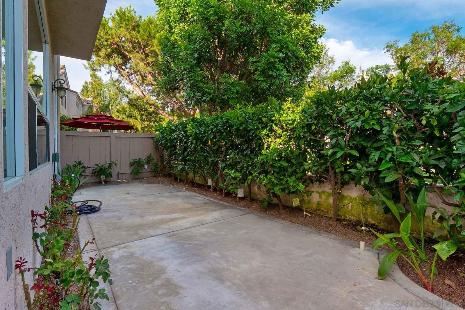 Detail Gallery Image 23 of 57 For 5512  Renaissance Avenue  3, San Diego,  CA 92122 - 3 Beds | 2/1 Baths