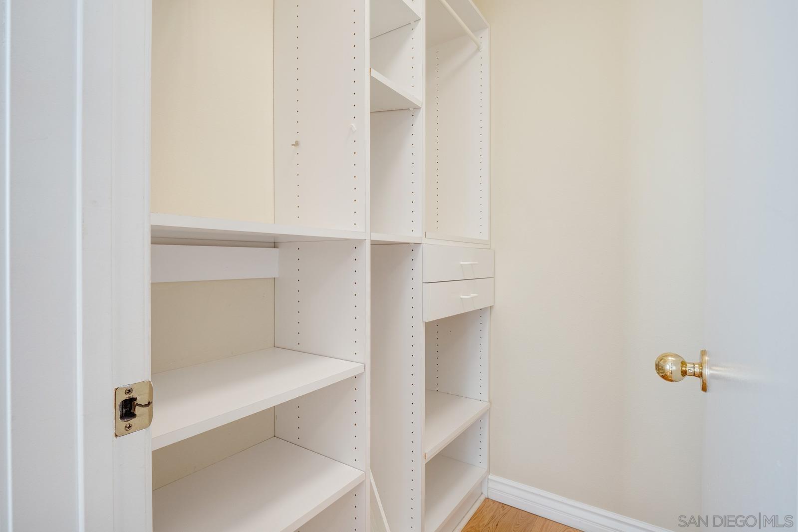 Detail Gallery Image 27 of 57 For 5512  Renaissance Avenue  3, San Diego,  CA 92122 - 3 Beds | 2/1 Baths