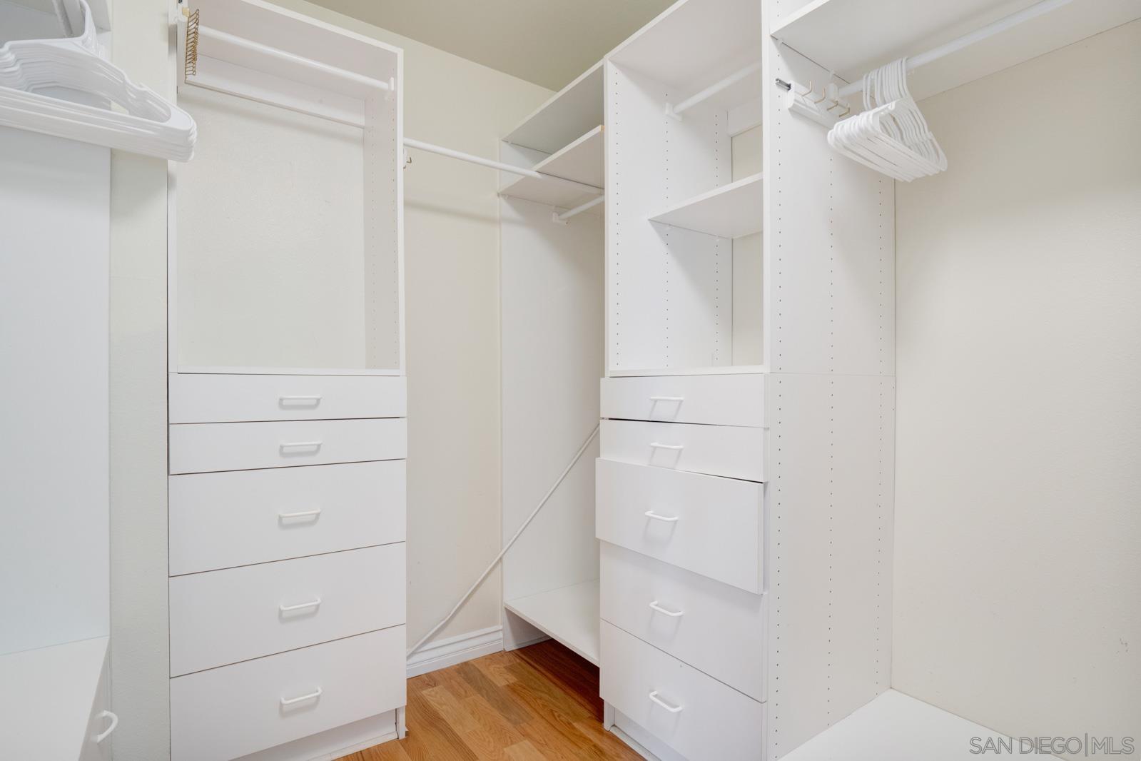 Detail Gallery Image 28 of 57 For 5512  Renaissance Avenue  3, San Diego,  CA 92122 - 3 Beds | 2/1 Baths