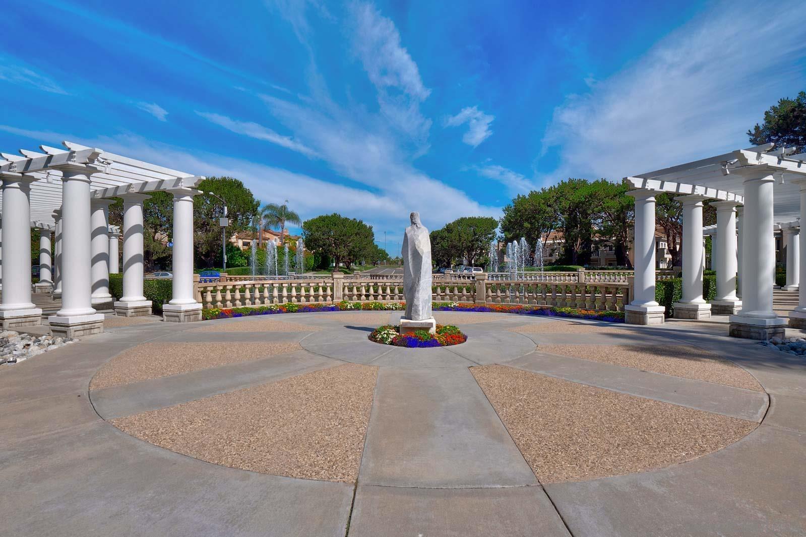 Detail Gallery Image 46 of 57 For 5512  Renaissance Avenue  3, San Diego,  CA 92122 - 3 Beds | 2/1 Baths