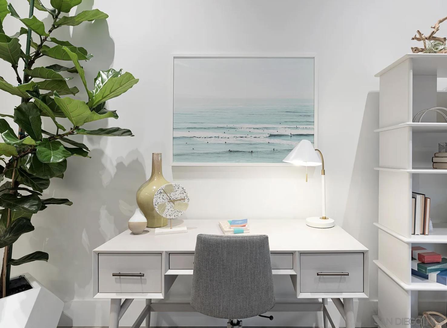 Detail Gallery Image 4 of 11 For 330  S Cedros Ave  Apt 7, Solana Beach,  CA 92075 - 1 Beds | 1 Baths