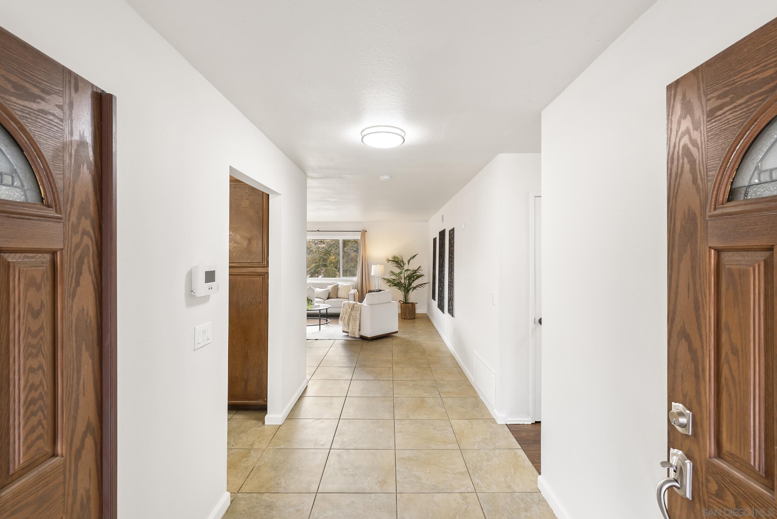 Detail Gallery Image 12 of 42 For 1429  Midway Dr., Alpine,  CA 91901 - 3 Beds | 2/1 Baths