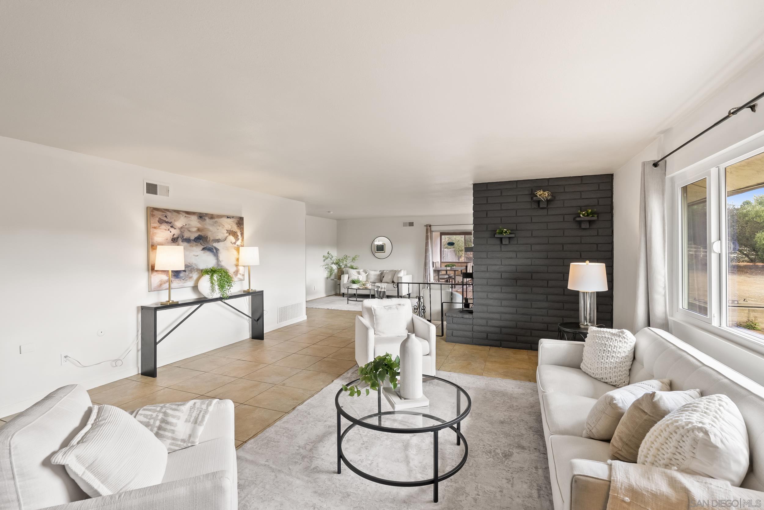 Detail Gallery Image 15 of 42 For 1429  Midway Dr., Alpine,  CA 91901 - 3 Beds | 2/1 Baths