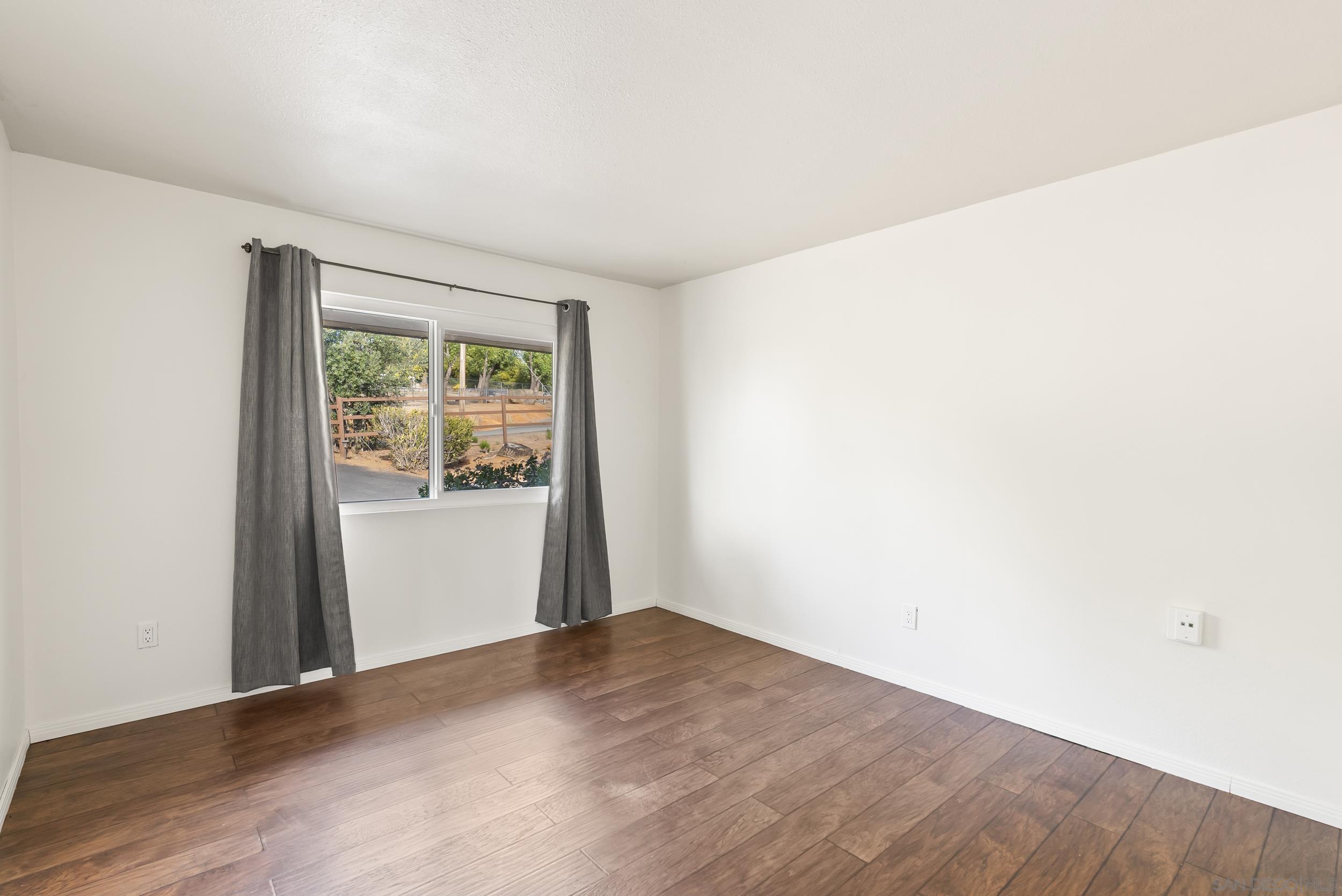 Detail Gallery Image 32 of 42 For 1429  Midway Dr., Alpine,  CA 91901 - 3 Beds | 2/1 Baths