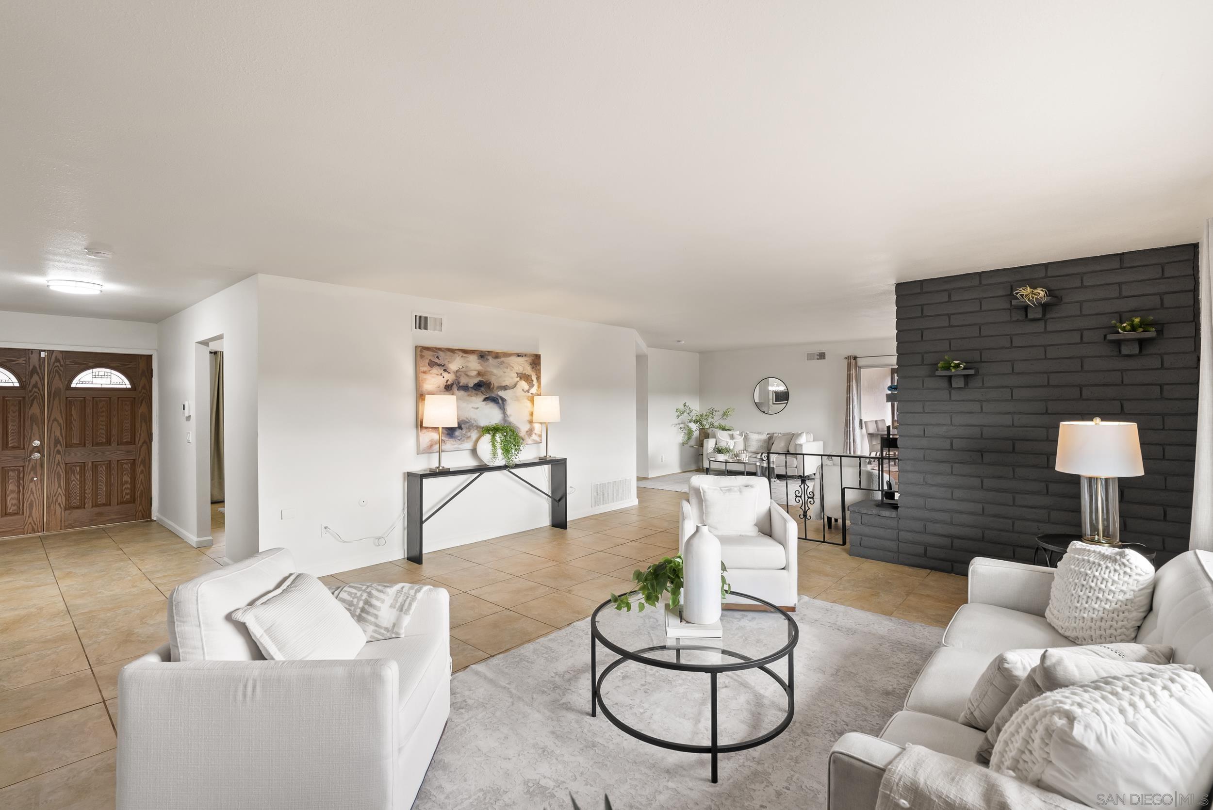 Detail Gallery Image 5 of 42 For 1429  Midway Dr., Alpine,  CA 91901 - 3 Beds | 2/1 Baths