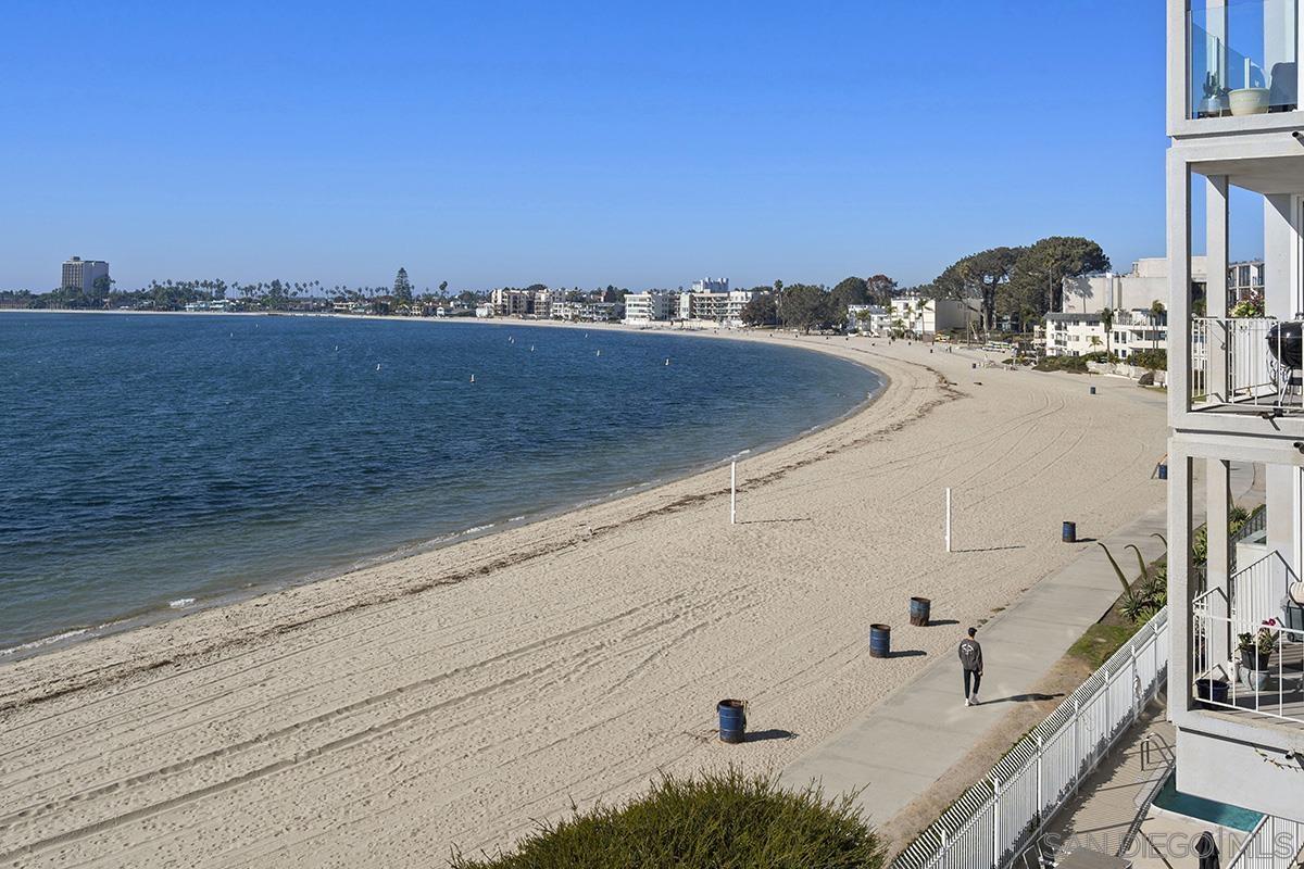 Detail Gallery Image 20 of 74 For 3828  Riviera Dr  2b,  San Diego,  CA 92109 - 2 Beds | 2 Baths