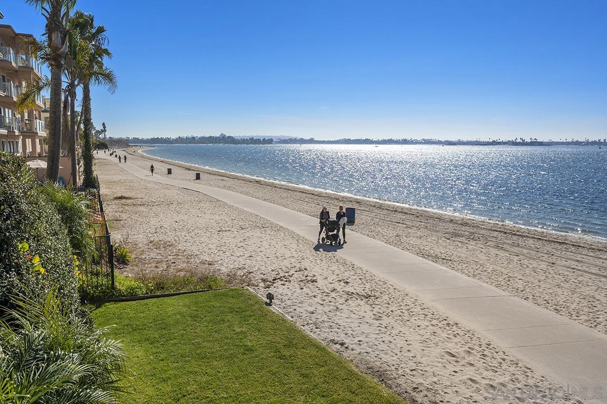 Detail Gallery Image 56 of 74 For 3828  Riviera Dr  2b,  San Diego,  CA 92109 - 2 Beds | 2 Baths