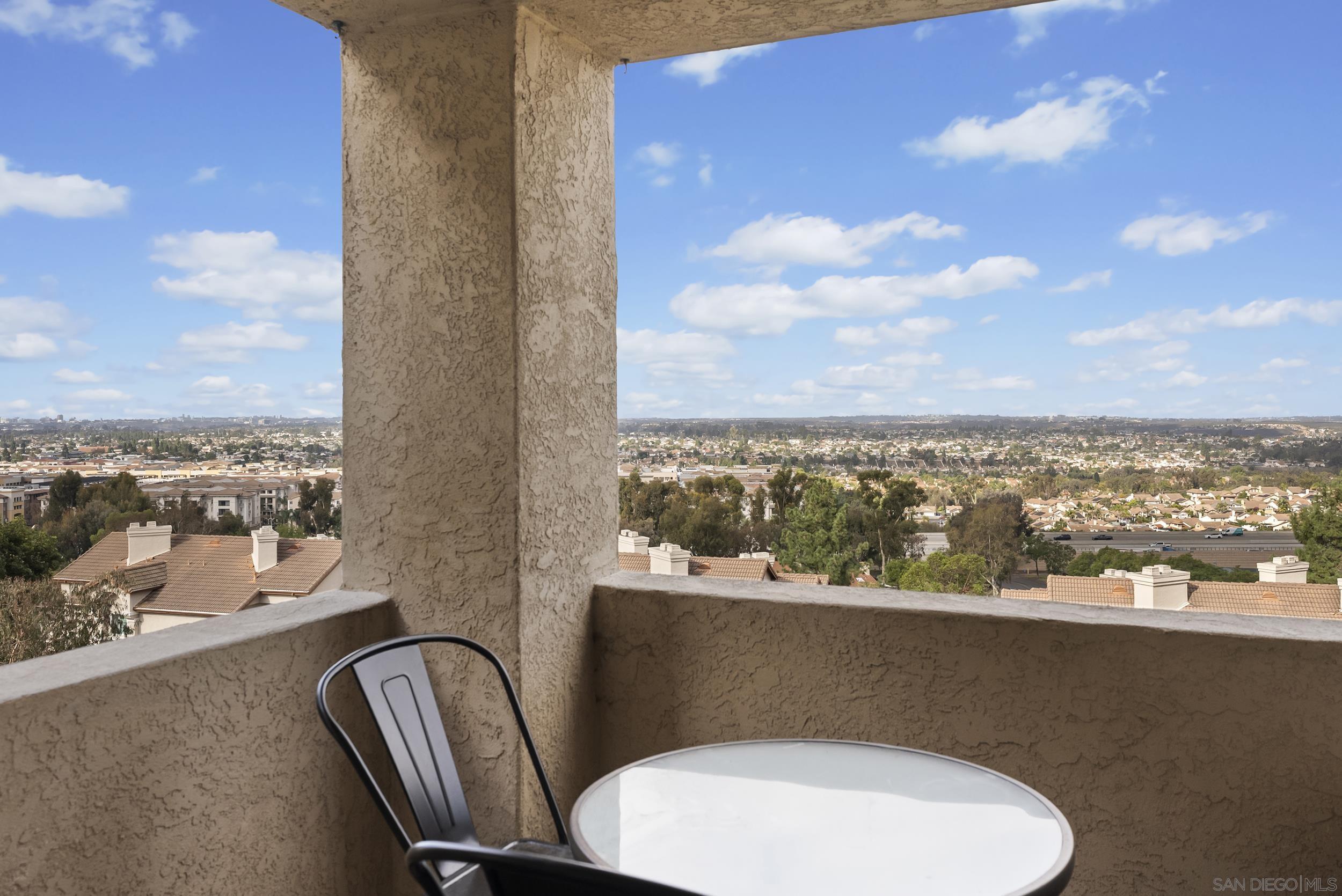 Detail Gallery Image 14 of 22 For 11265  Affinity Ct  #103,  San Diego,  CA 92131 - 2 Beds | 2 Baths