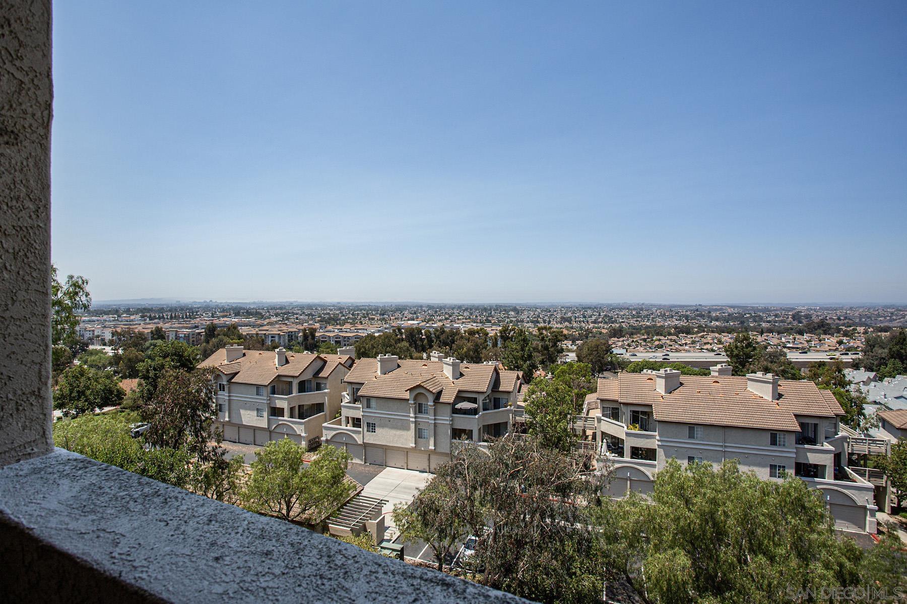 Detail Gallery Image 3 of 22 For 11265  Affinity Ct  #103,  San Diego,  CA 92131 - 2 Beds | 2 Baths