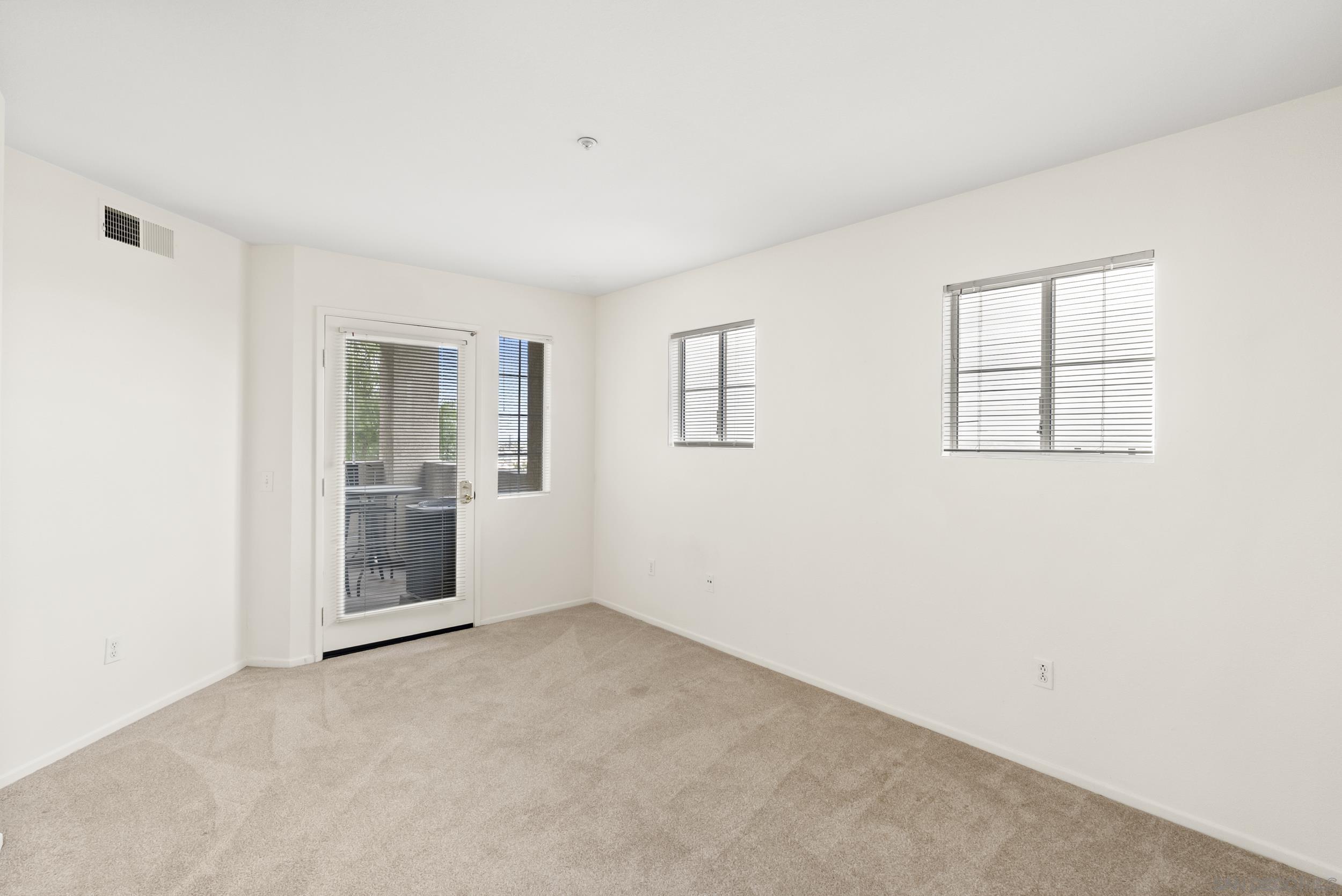 Detail Gallery Image 10 of 22 For 11265  Affinity Ct  #103,  San Diego,  CA 92131 - 2 Beds | 2 Baths