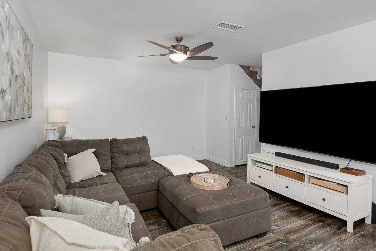 Detail Gallery Image 7 of 40 For 5597  Caminito Jose, San Diego,  CA 92111 - 4 Beds | 2/1 Baths