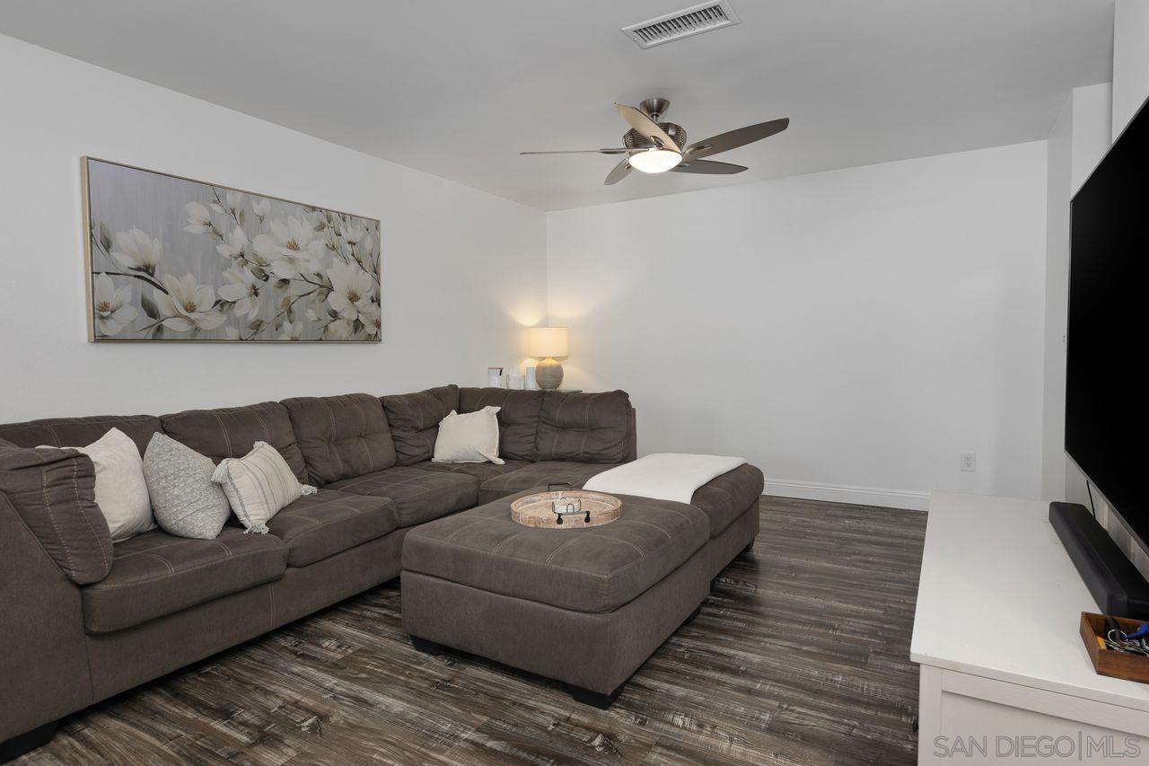 Detail Gallery Image 8 of 40 For 5597  Caminito Jose, San Diego,  CA 92111 - 4 Beds | 2/1 Baths