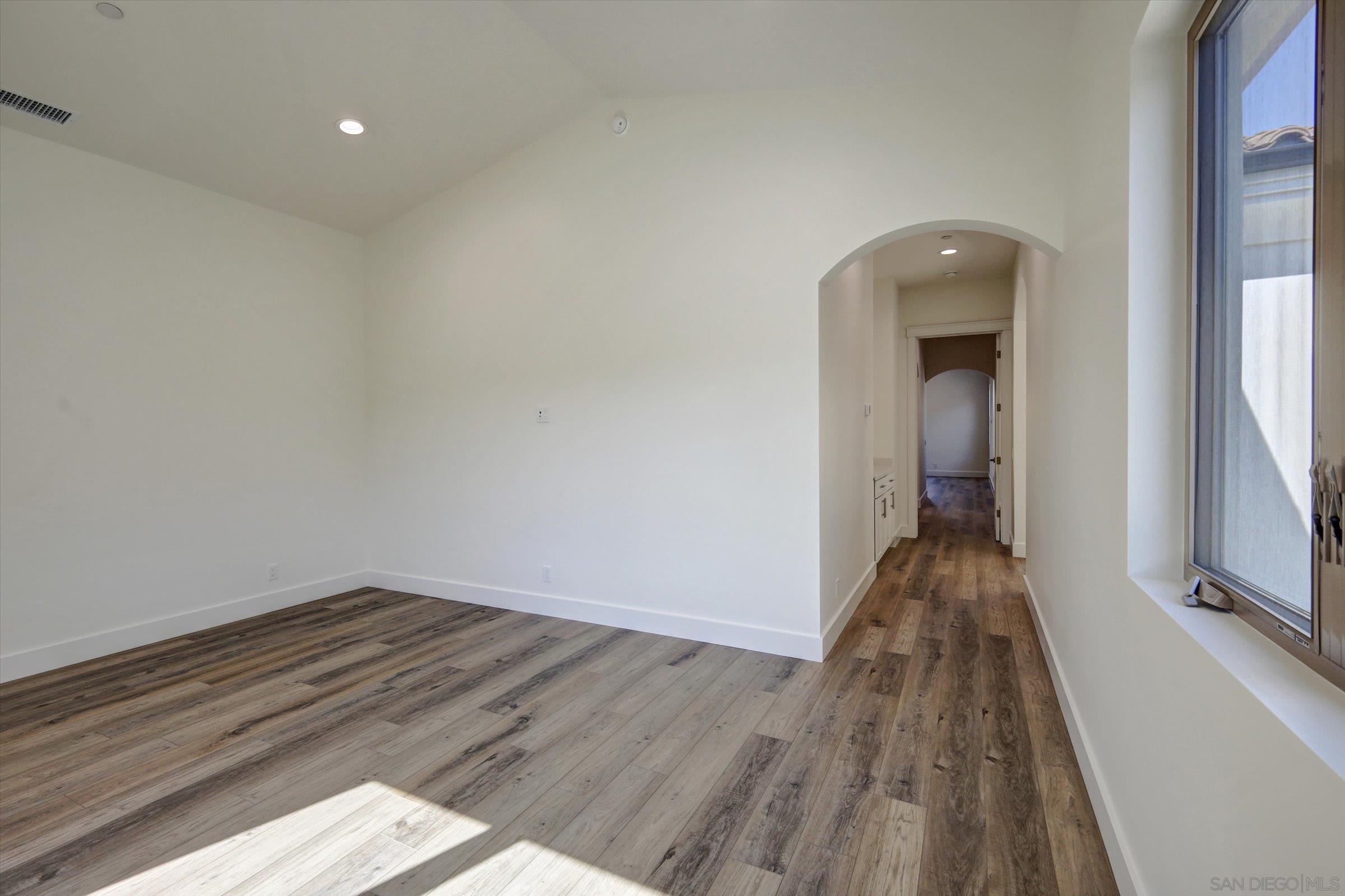 Detail Gallery Image 26 of 44 For 5808  Lake Vista Dr., Bonsall,  CA 92003 - 4 Beds | 4/1 Baths