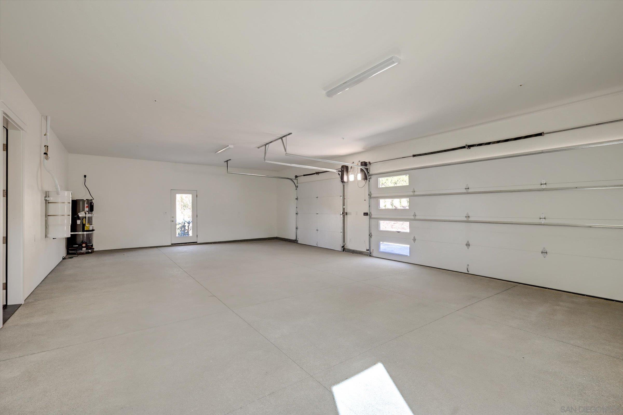 Detail Gallery Image 33 of 44 For 5808  Lake Vista Dr., Bonsall,  CA 92003 - 4 Beds | 4/1 Baths