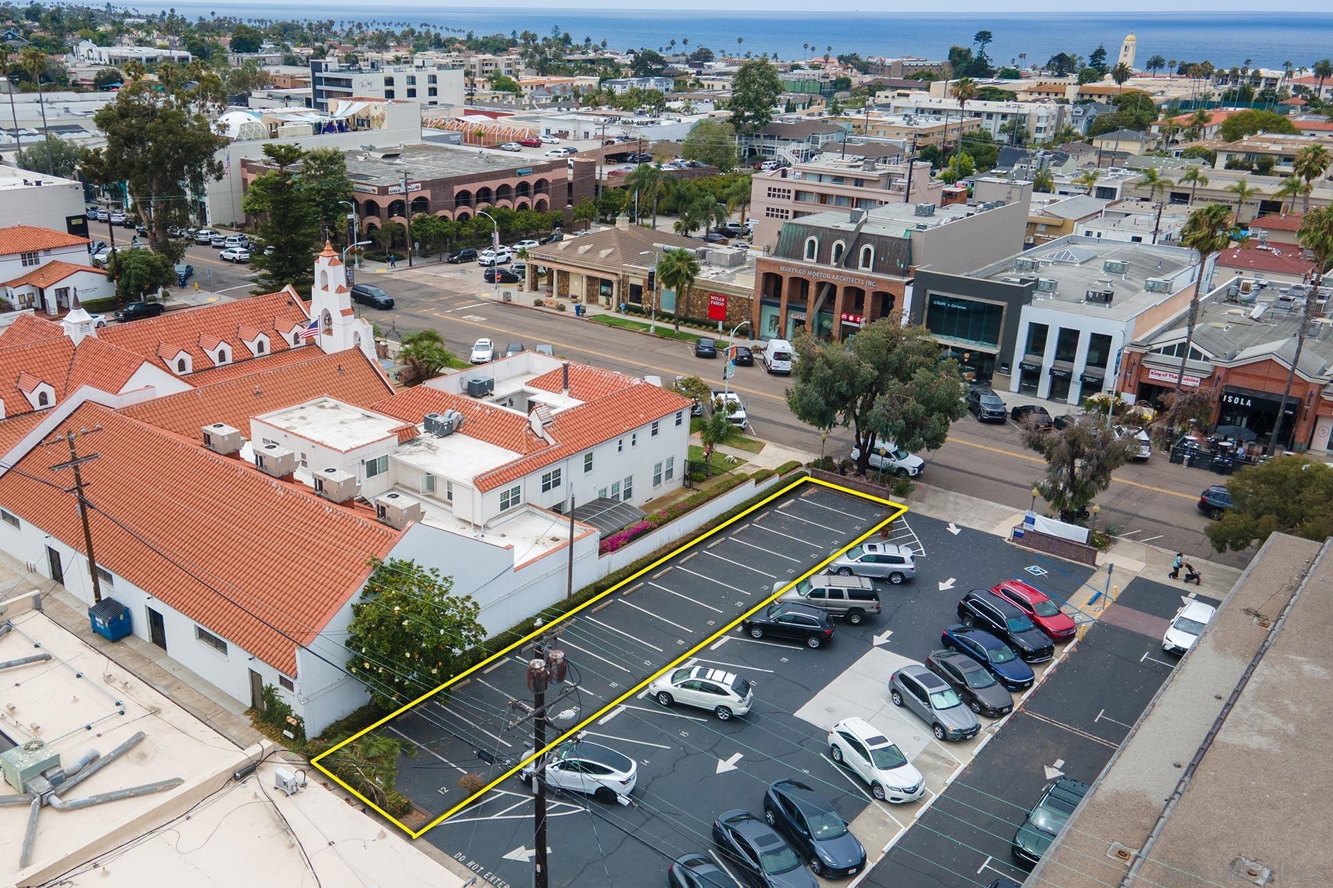 Detail Gallery Image 19 of 37 For , La Jolla,  CA 92037 - – Beds | – Baths