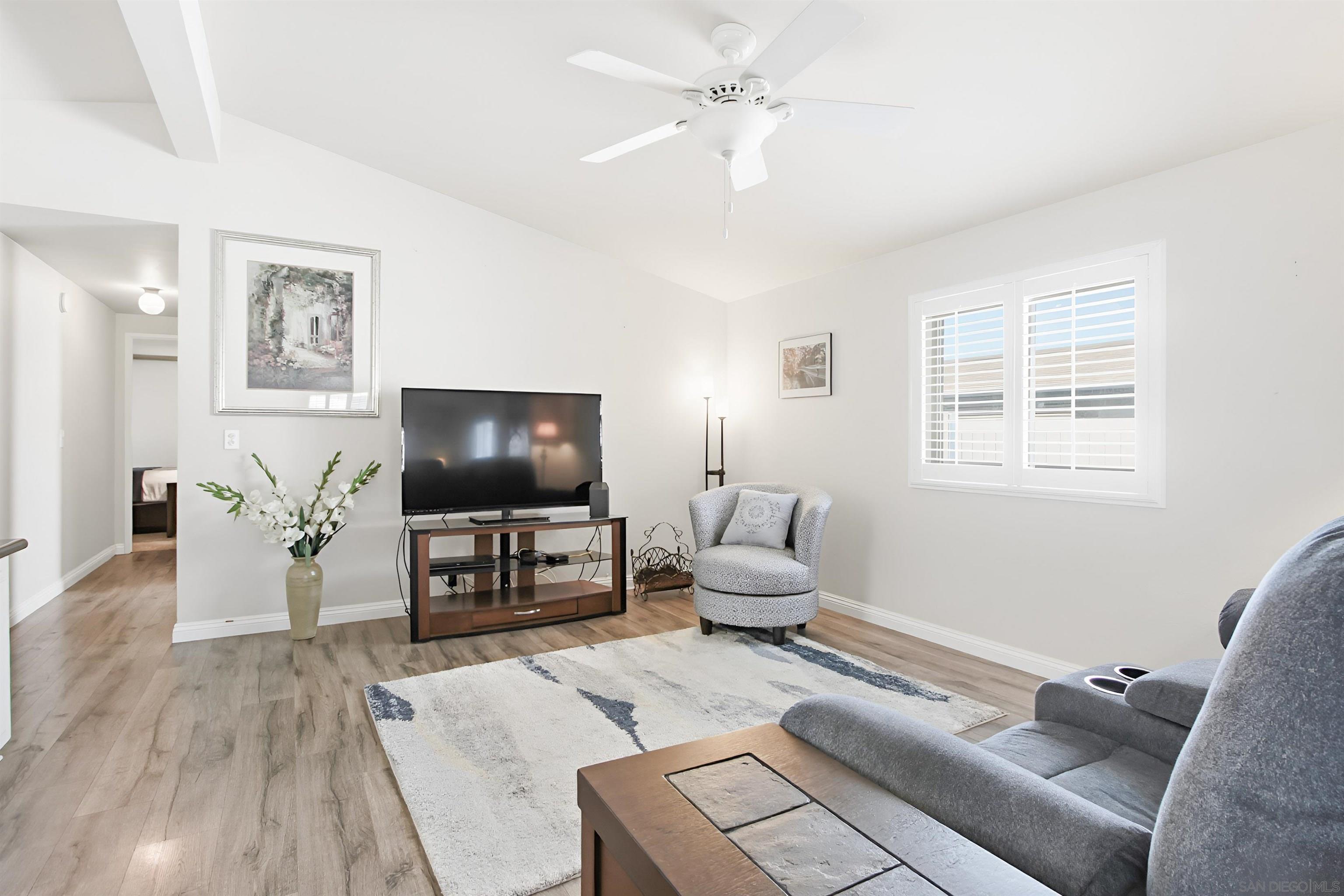 Detail Gallery Image 14 of 46 For 1723  Kiwi Gln, Escondido,  CA 92026 - 2 Beds | 2 Baths