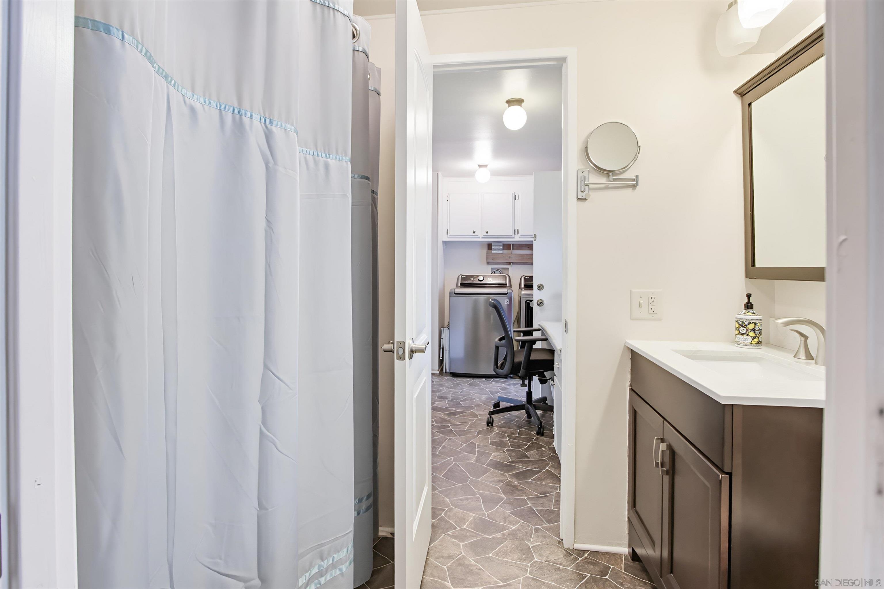 Detail Gallery Image 25 of 46 For 1723  Kiwi Gln, Escondido,  CA 92026 - 2 Beds | 2 Baths