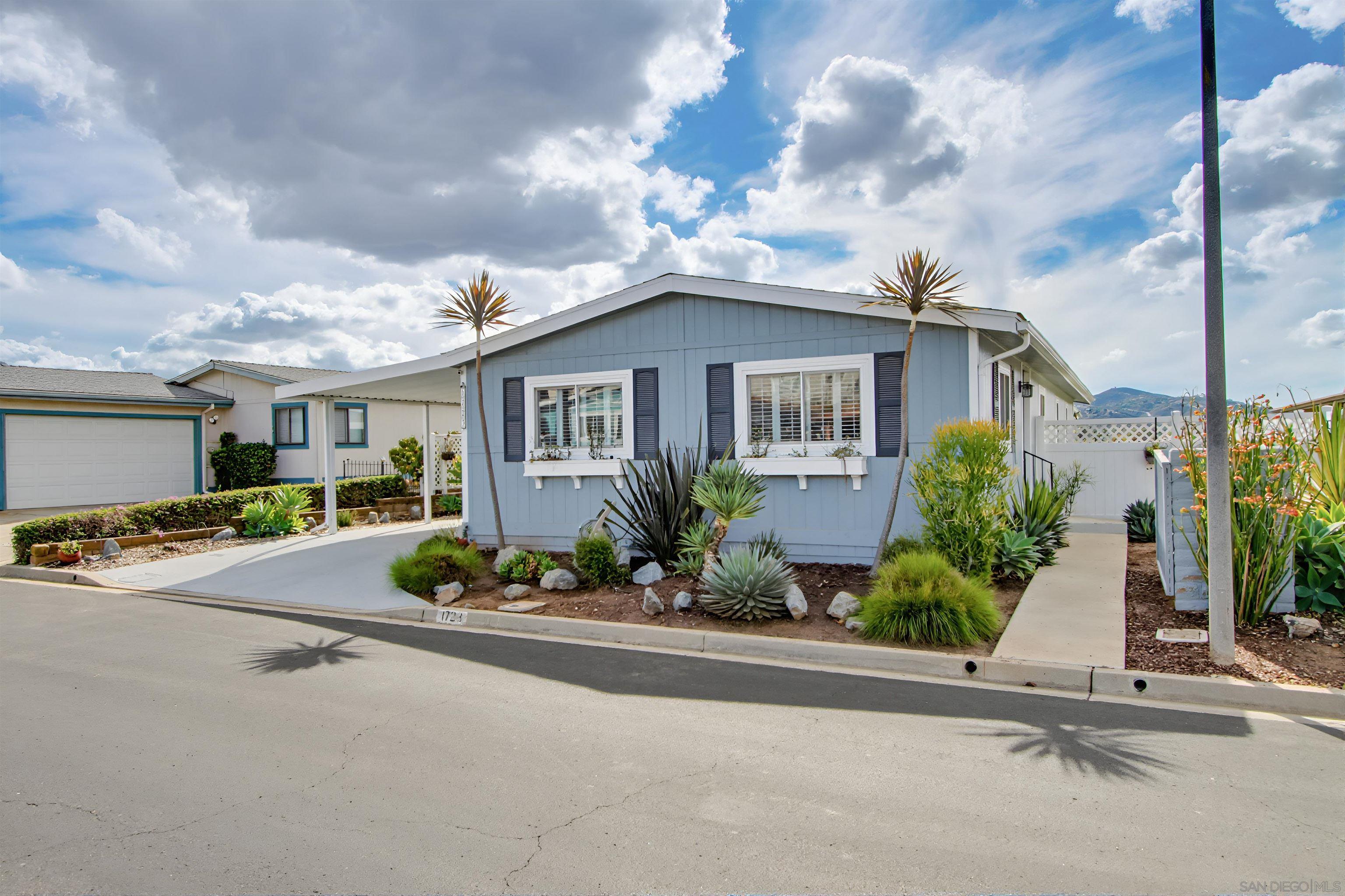 Detail Gallery Image 42 of 46 For 1723  Kiwi Gln, Escondido,  CA 92026 - 2 Beds | 2 Baths