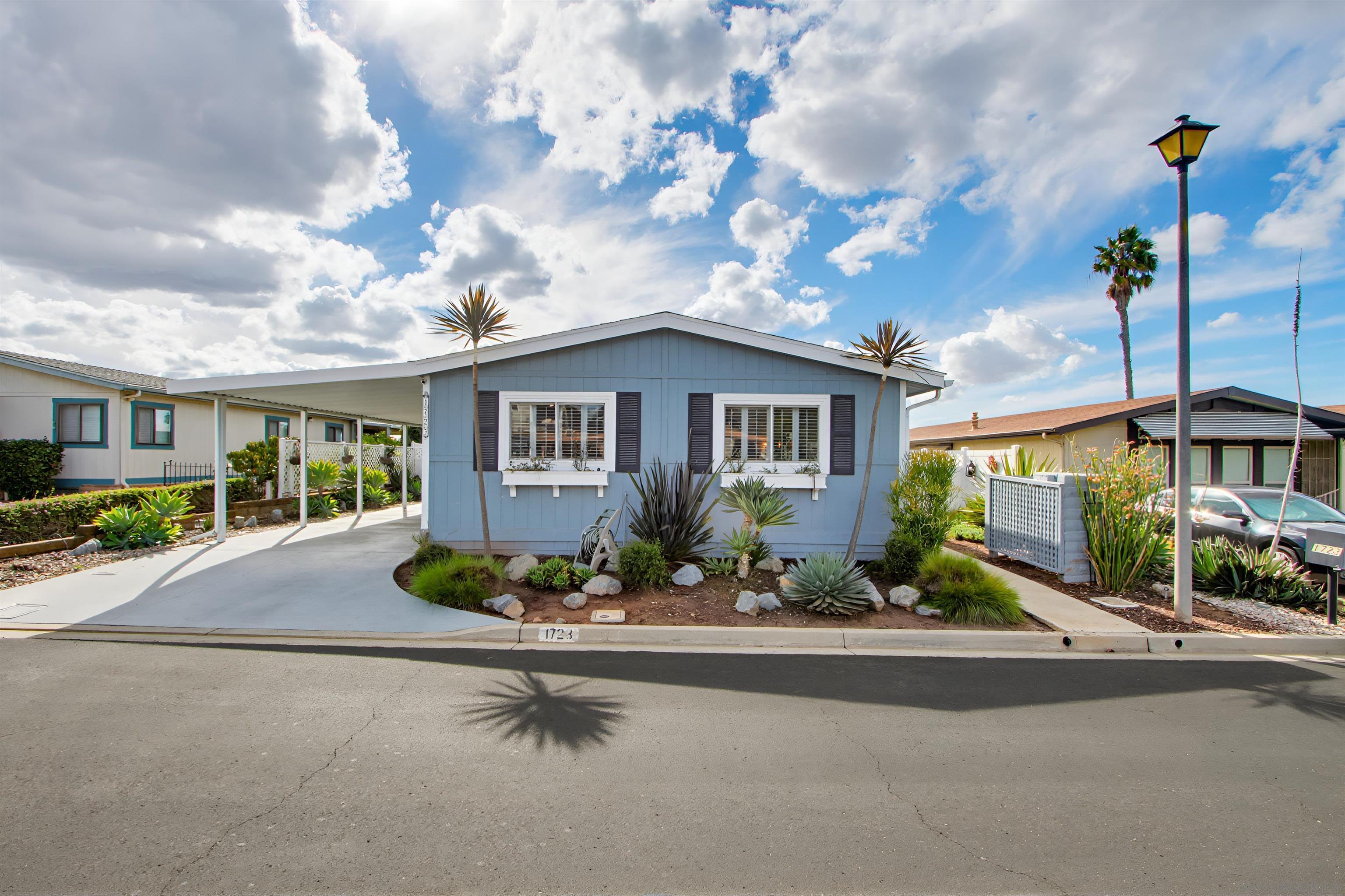 Detail Gallery Image 43 of 46 For 1723  Kiwi Gln, Escondido,  CA 92026 - 2 Beds | 2 Baths