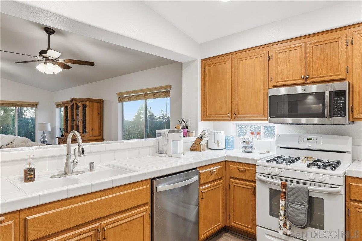 Detail Gallery Image 11 of 43 For 2501  Columbine Drive, Alpine,  CA 91901 - 3 Beds | 2 Baths