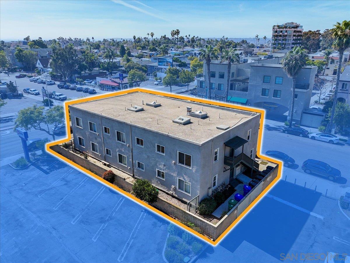 Detail Gallery Image 6 of 8 For 630 W Washington St, San Diego,  CA 92103 - – Beds | – Baths