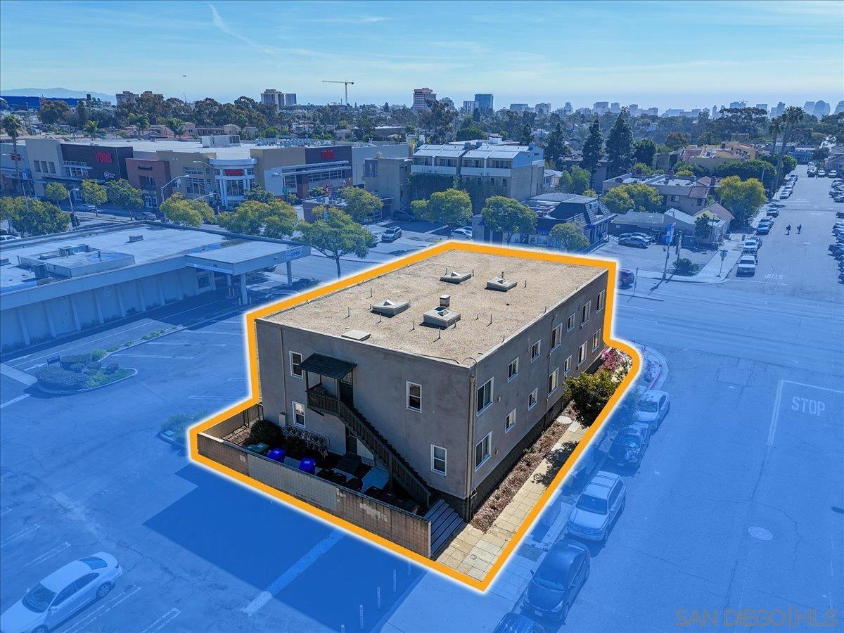 Detail Gallery Image 7 of 8 For 630 W Washington St, San Diego,  CA 92103 - – Beds | – Baths