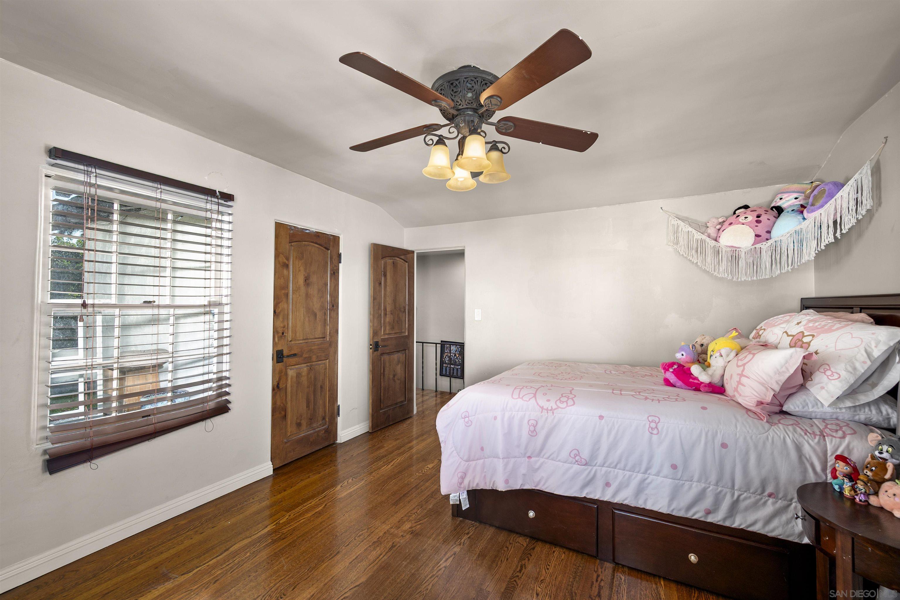 Detail Gallery Image 19 of 39 For 4265  Altamirano Way, San Diego,  CA 92103 - 4 Beds | 2/1 Baths