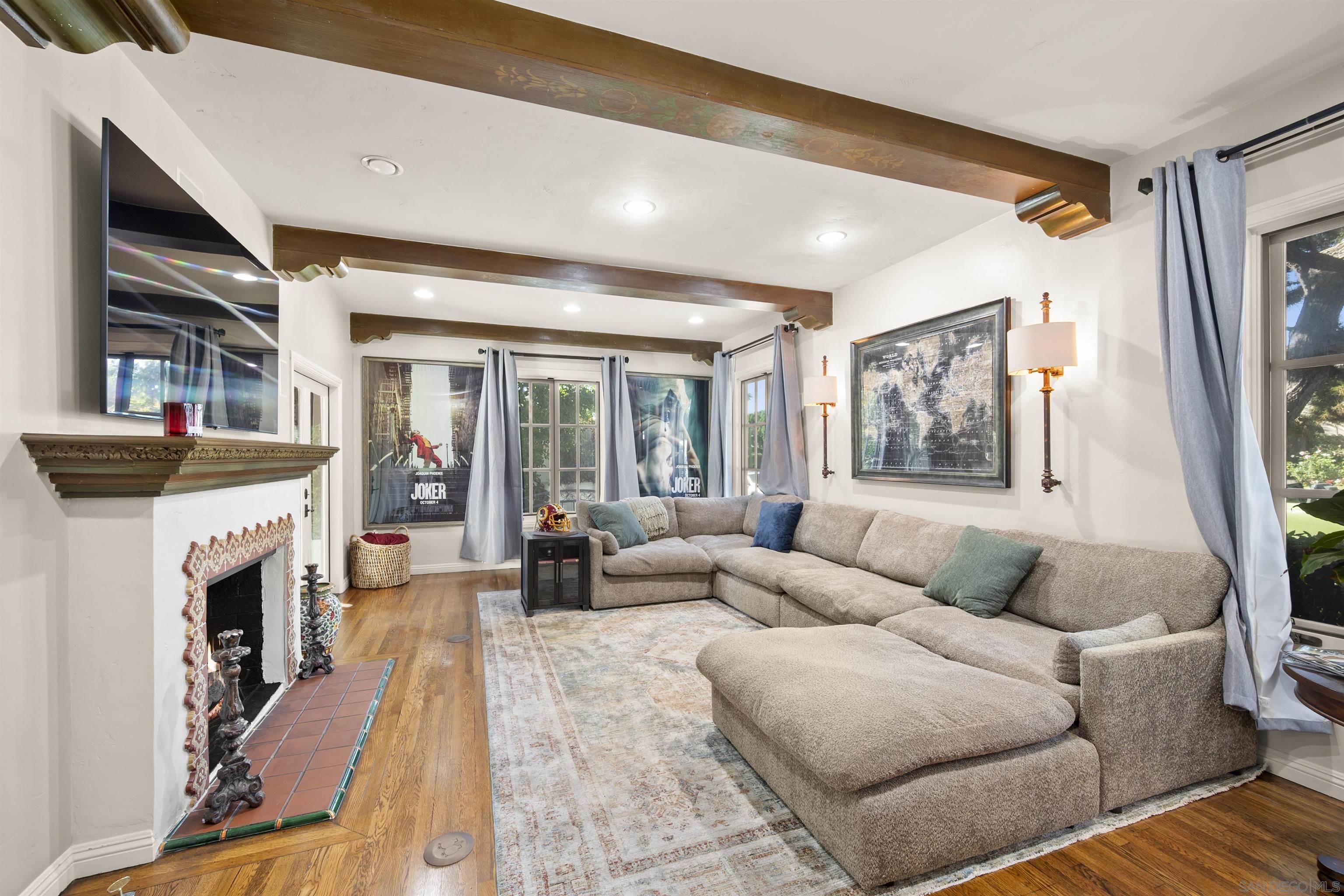 Detail Gallery Image 5 of 39 For 4265  Altamirano Way, San Diego,  CA 92103 - 4 Beds | 2/1 Baths