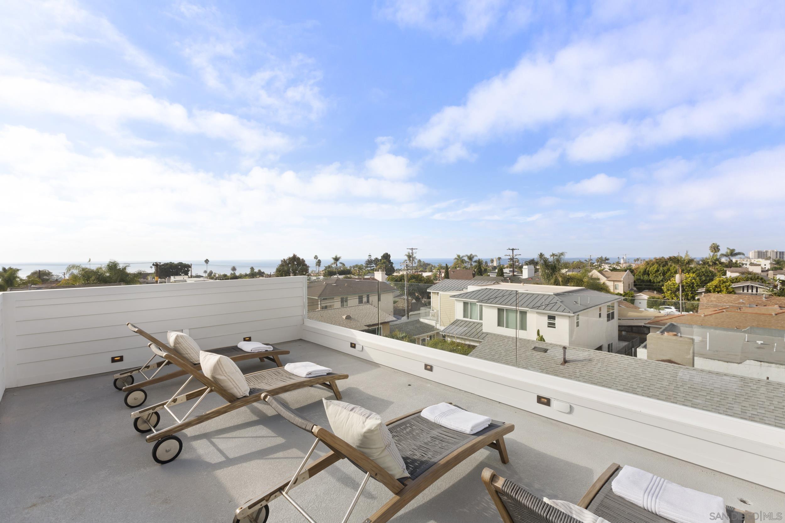 Detail Gallery Image 25 of 45 For 7216  Fay Ave, La Jolla,  CA 92037 - 4 Beds | 4 Baths