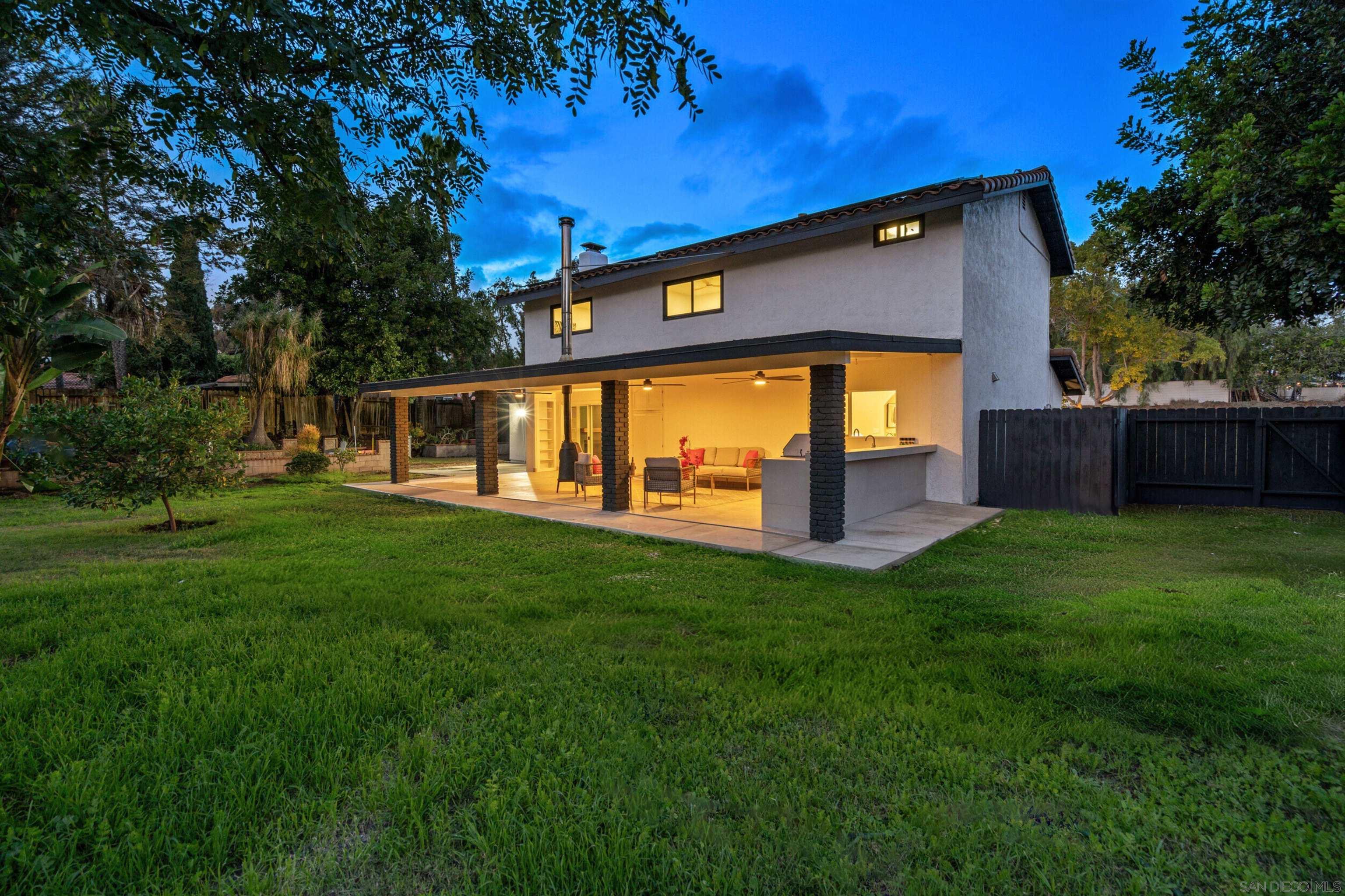 Detail Gallery Image 2 of 38 For 4750  Butternut Hollow Lane, Bonita,  CA 91902 - 5 Beds | 3 Baths
