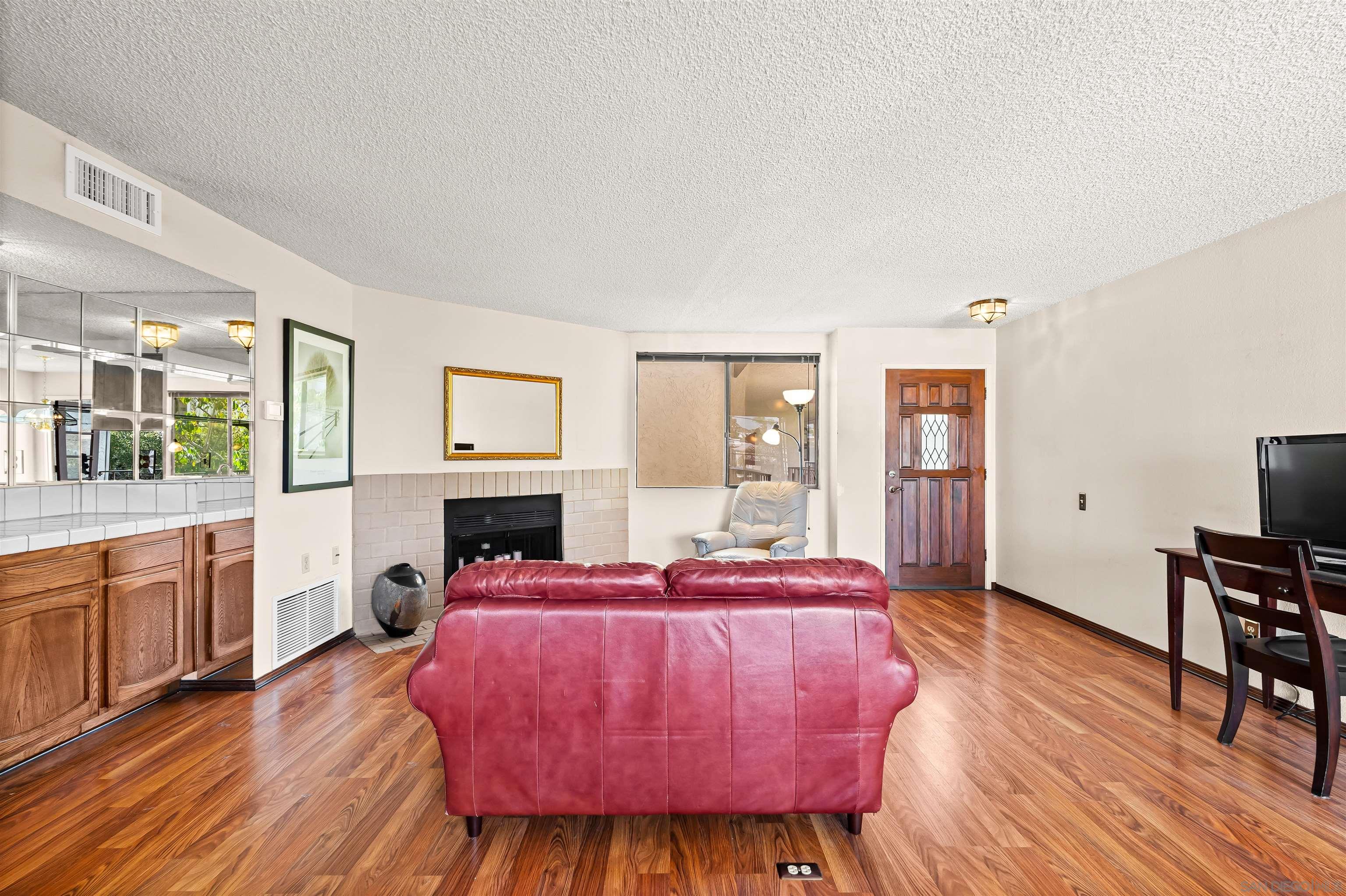 Detail Gallery Image 14 of 40 For 1263  Robinson Avenue  #13,  San Diego,  CA 92103 - 2 Beds | 2 Baths