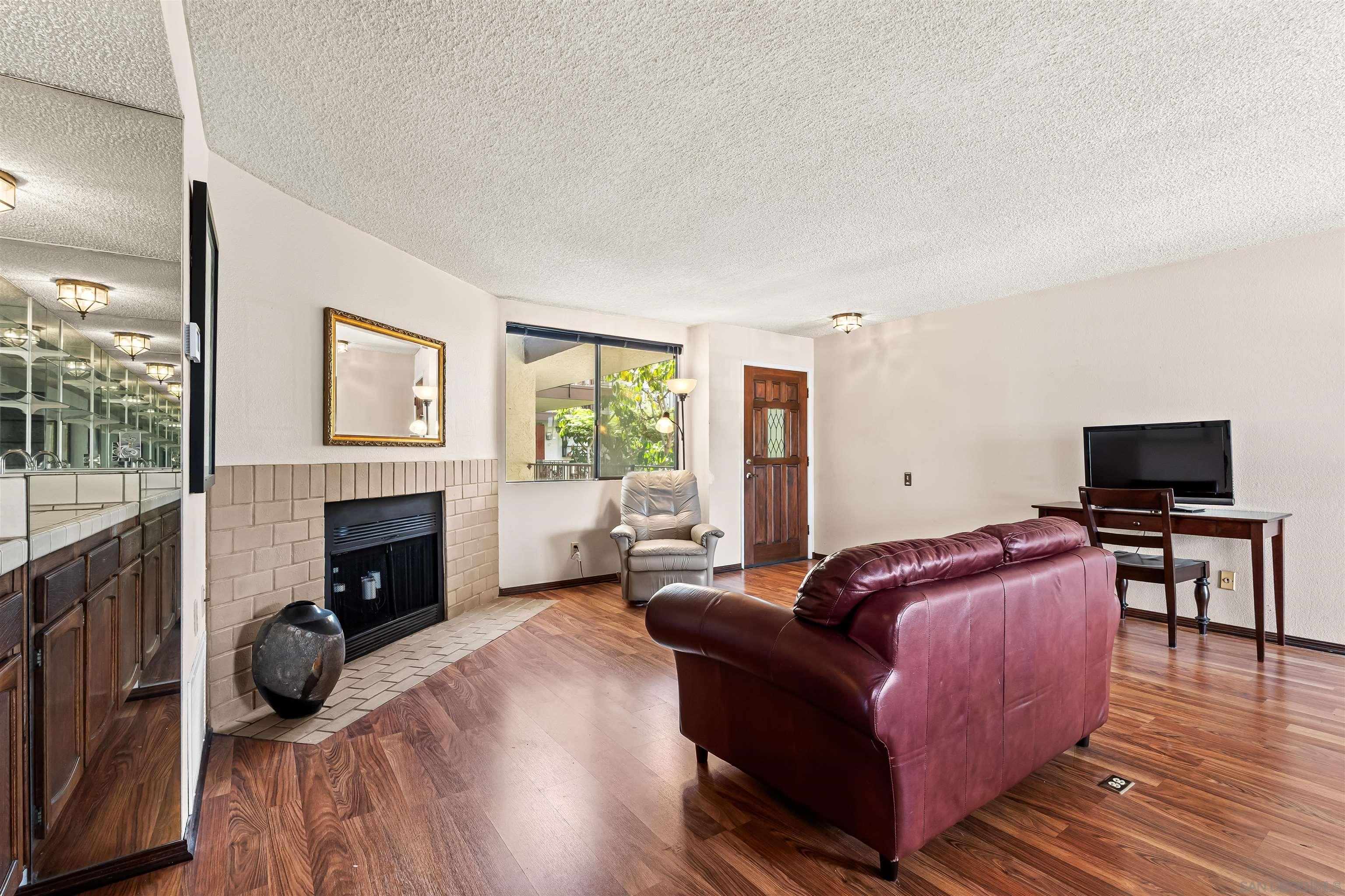 Detail Gallery Image 15 of 40 For 1263  Robinson Avenue  #13,  San Diego,  CA 92103 - 2 Beds | 2 Baths